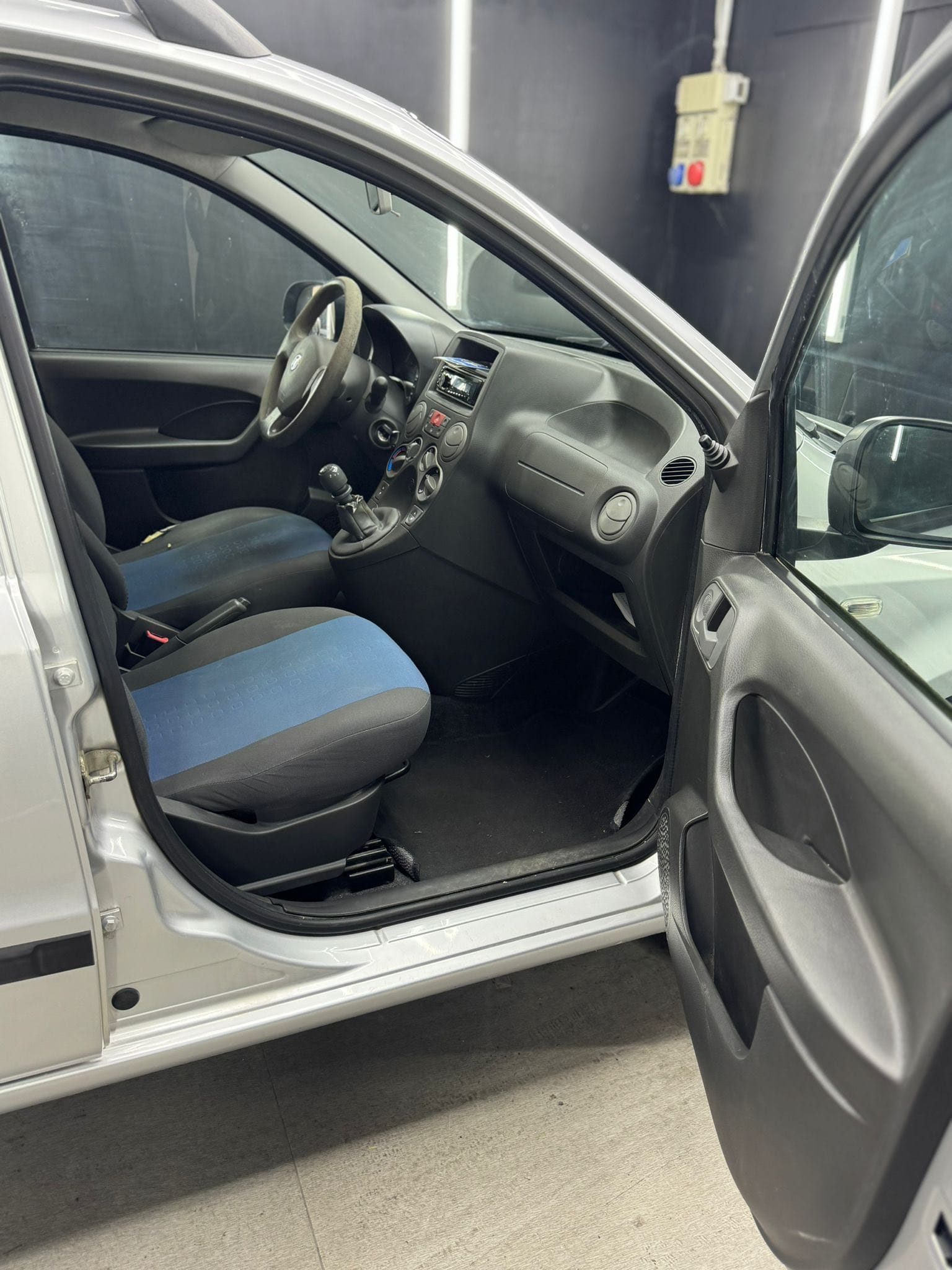 
FIAT PANDA 1.4 DYNAMIC NATURAL POWER 2011 full									