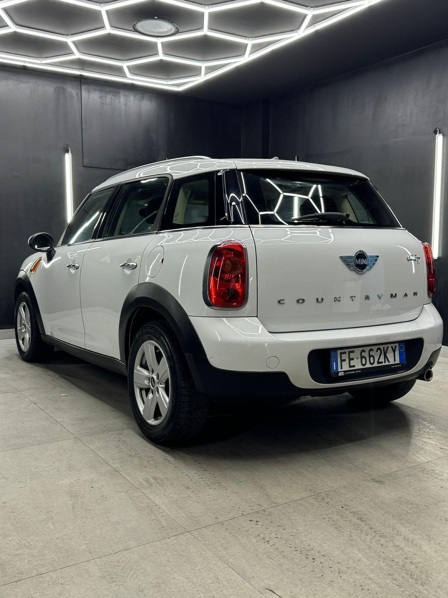 
MINI COUNTRYMAN 1.6 One D Business XL 2016 full									