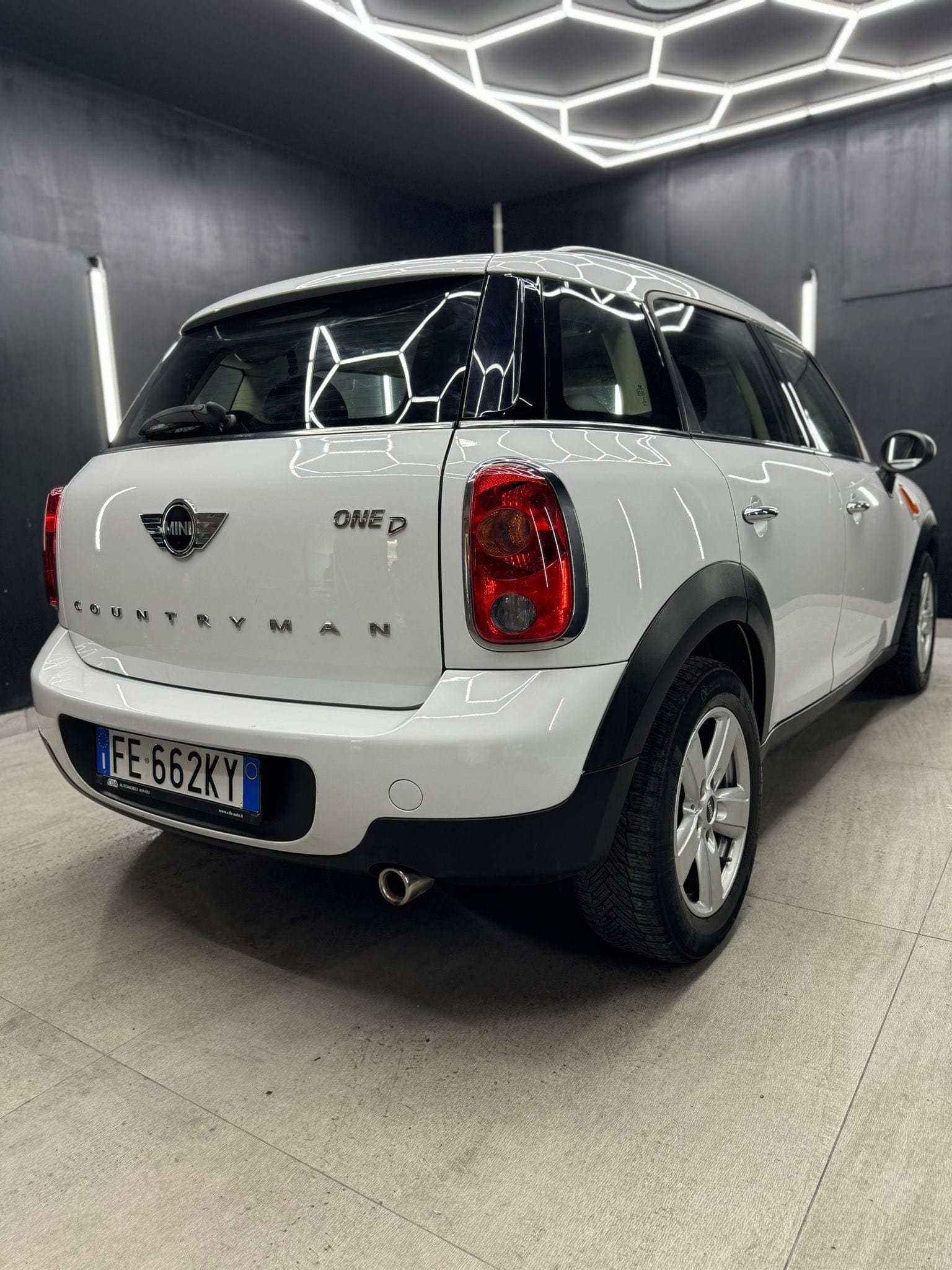 
MINI COUNTRYMAN 1.6 One D Business XL 2016 full									