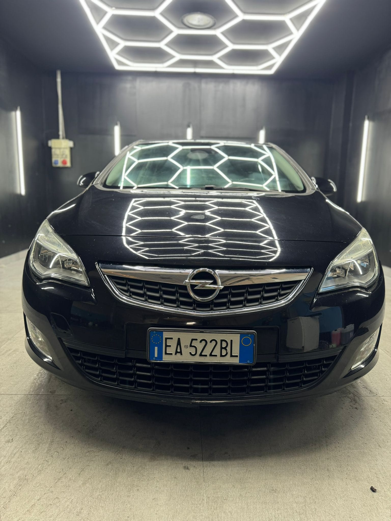 
OPEL ASTRA 1.7 CDTI 110CV 5P Cosmo 2010 full									