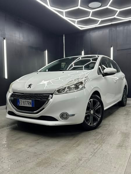 PEUGEOT208 1o serie 1.4 VTi 95 CV 5P Allure2015