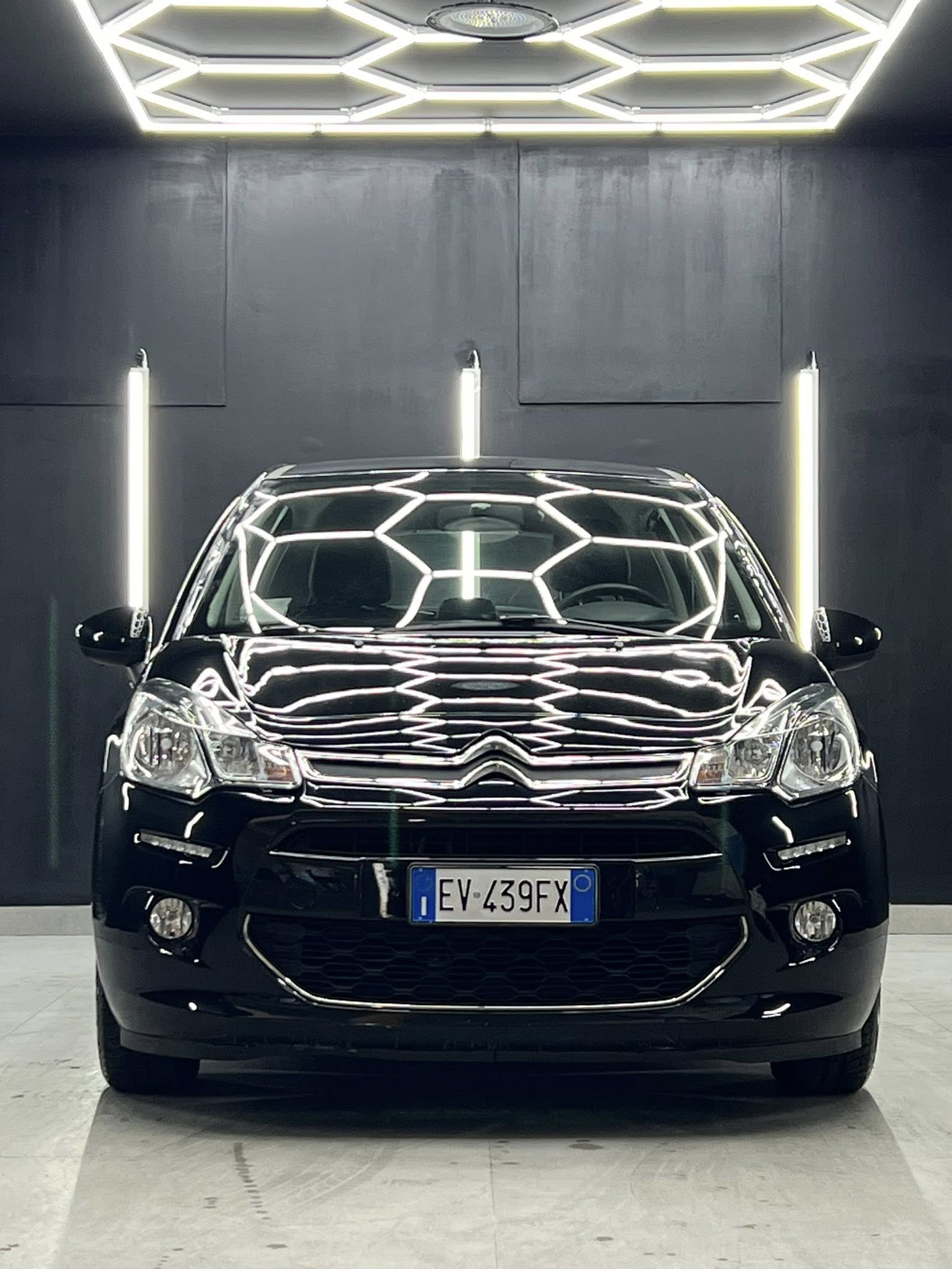 
CITROENC3 1.2 VTi 82 Exclusive2014 full									