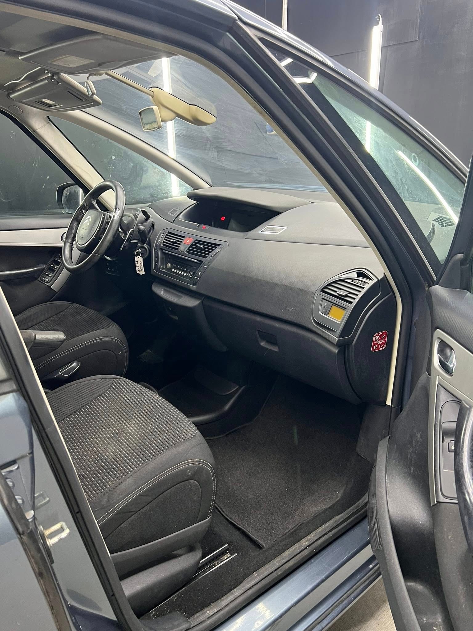 
CITROENC4 Picasso 1.6 e-HDi 110 FAP CMP6 Business2012 full									