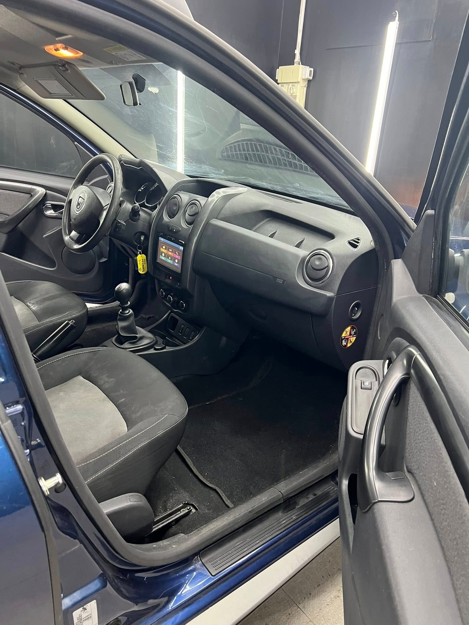 
DACIADUSTER 1.5 dCi 110CV Start&Stop 4×2 Serie Lim. Urban Explorer2016 full									