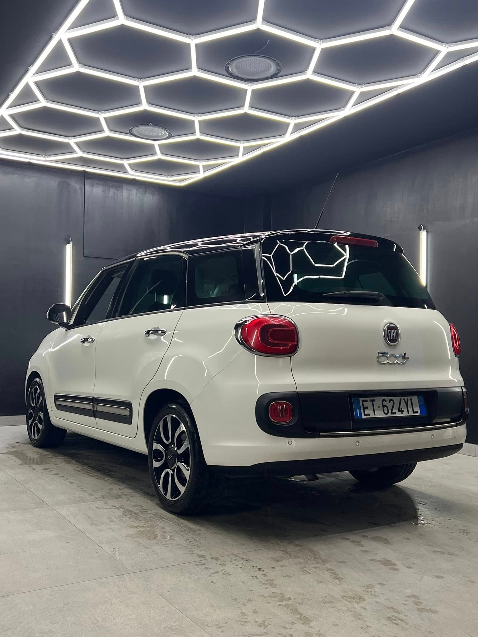 
FIAT500L Living 1.3 Multijet 85 CV Lounge2014 full									