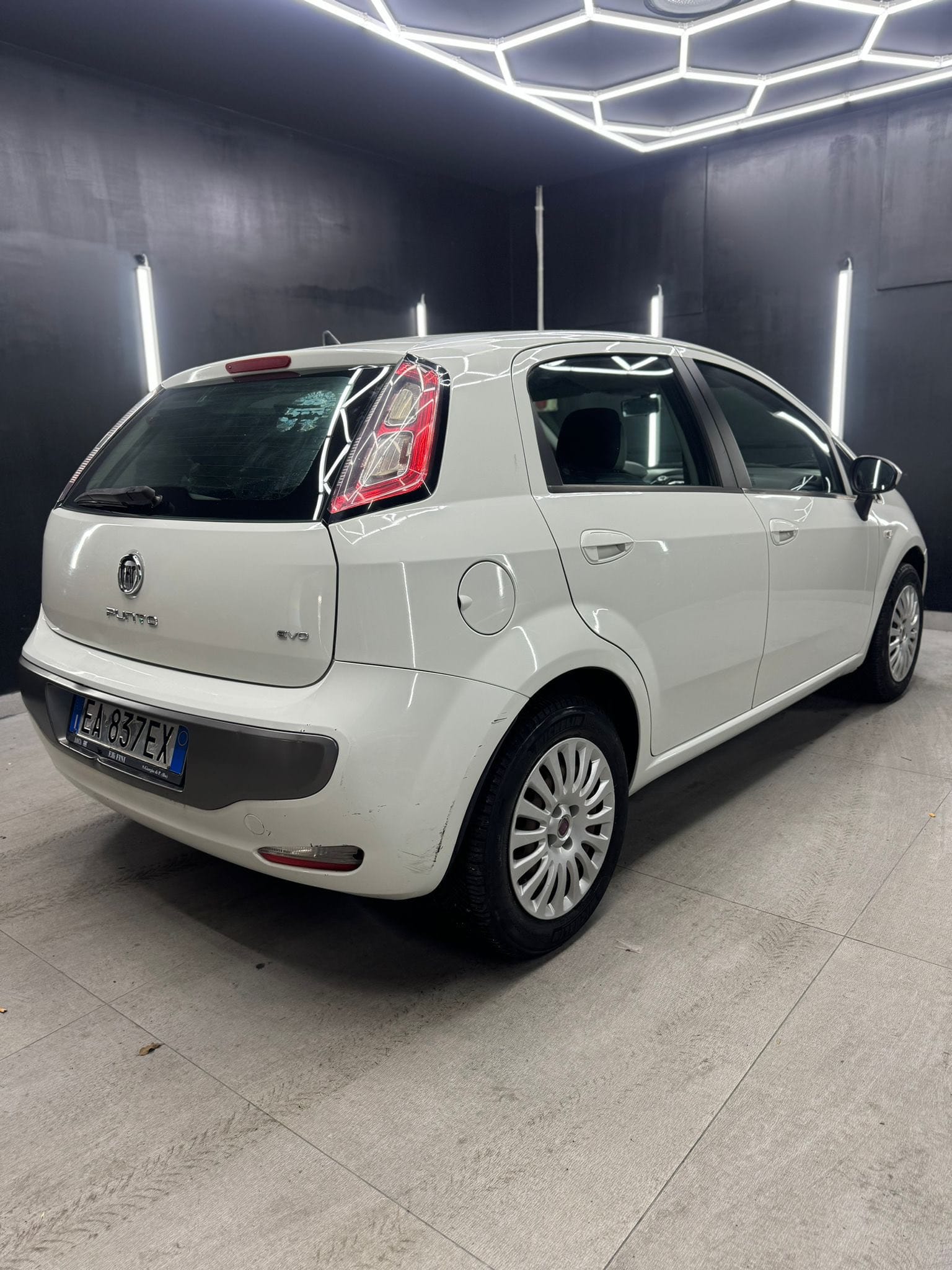 
FIATPUNTO Evo 1.4 5P Emotion2010 full									