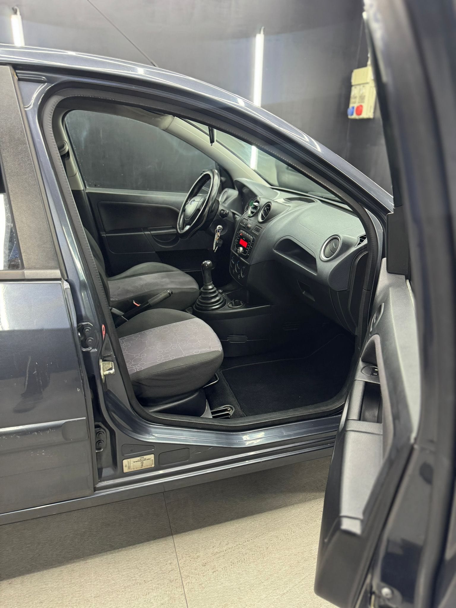 
FORDFIESTA 1.2 16V 5P Ghia2008 full									