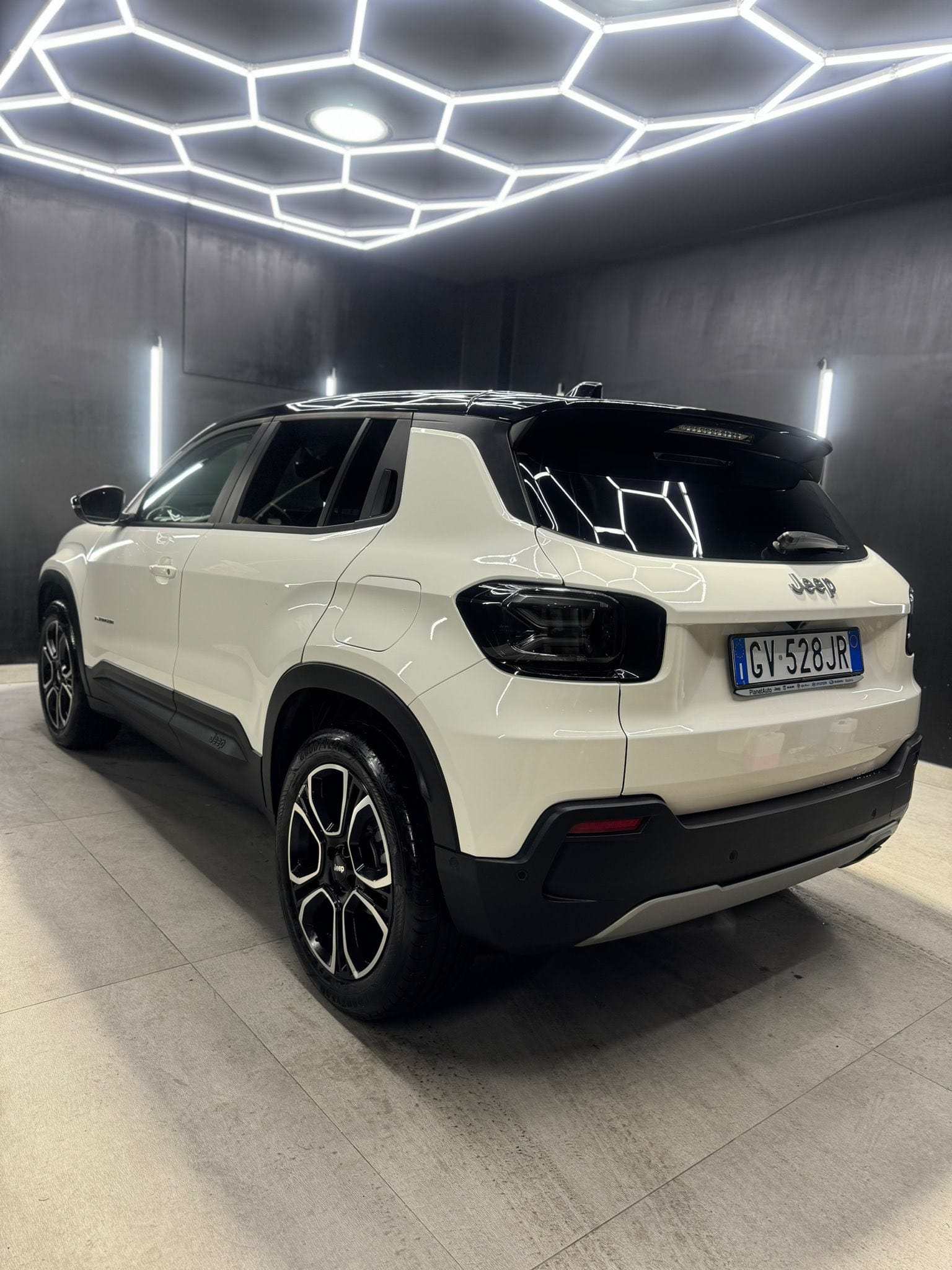 
JEEPAVENGER 1.2 Turbo 100 CV Summit2024 full									