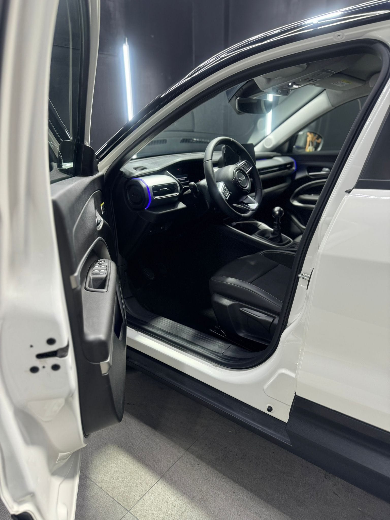 
JEEPAVENGER 1.2 Turbo 100 CV Summit2024 full									