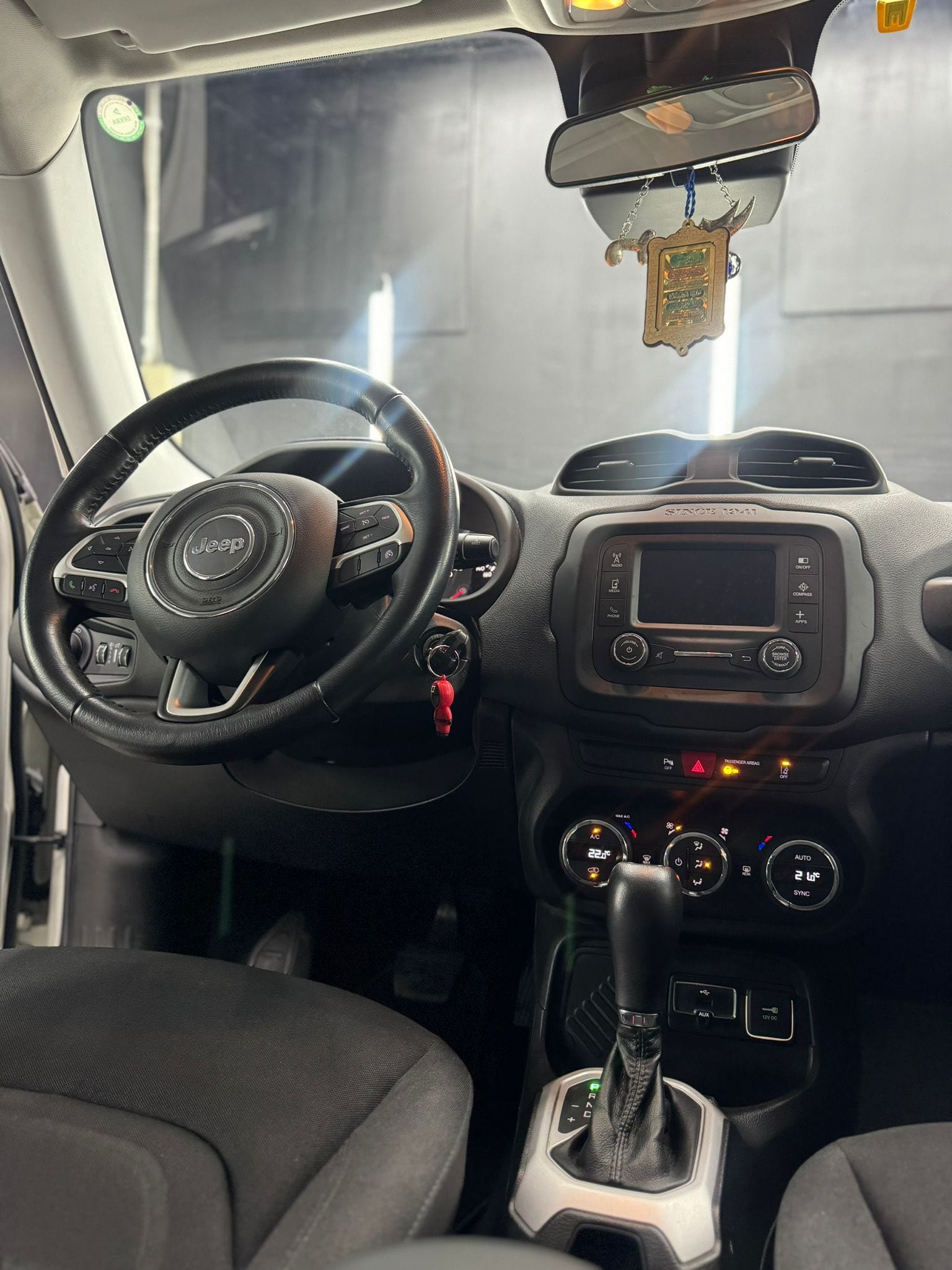 
JEEPRenegade 1.6 Mjt DDCT 120 CV Limited2017 full									