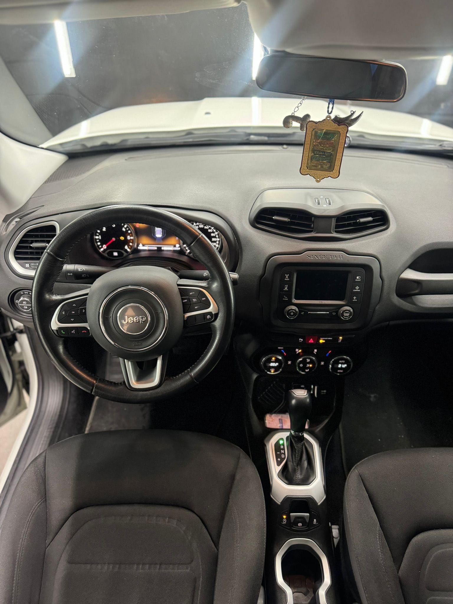 
JEEPRenegade 1.6 Mjt DDCT 120 CV Limited2017 full									