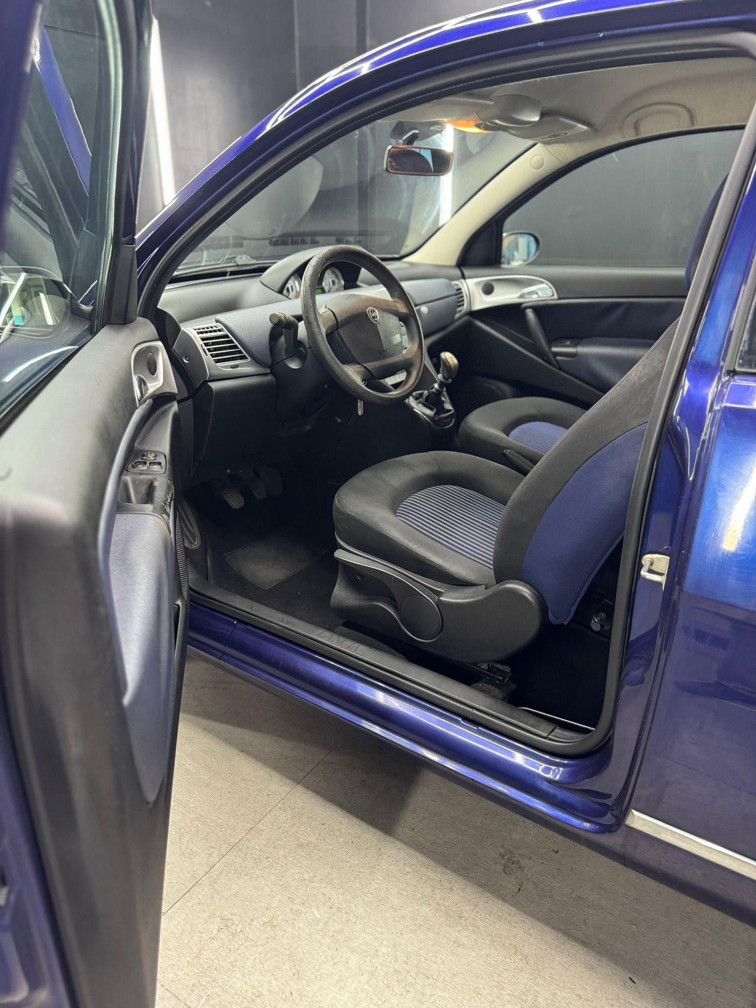 
LANCIAYPSILON 1.4 Modamilano2008 full									