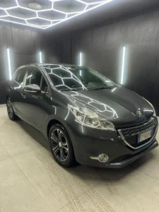 PEUGEOT208 1o serie PureTech 82 5P Allure2015