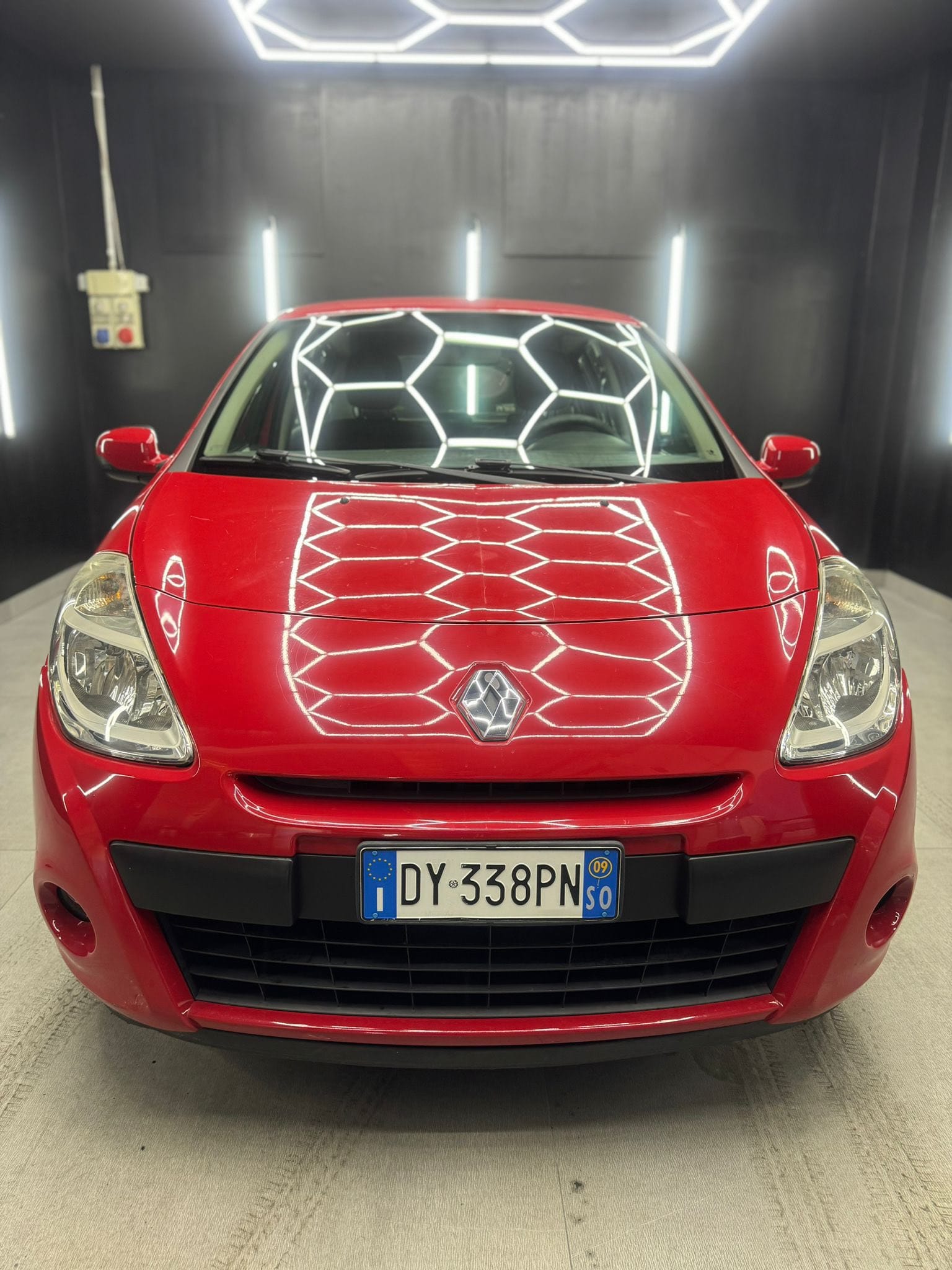 
RENAULTClio 1.2 16V 5P GPL Dynamique2009 full									