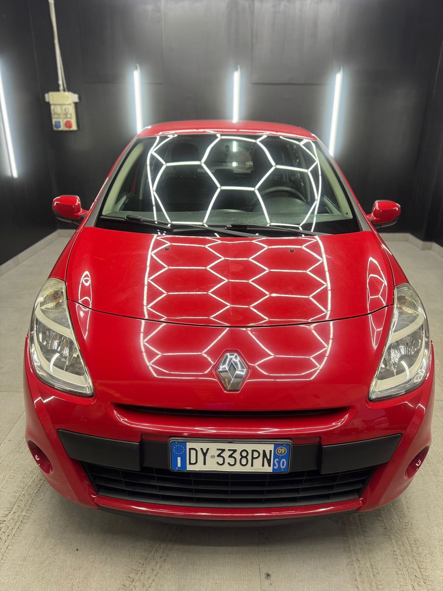 
RENAULTClio 1.2 16V 5P GPL Dynamique2009 full									