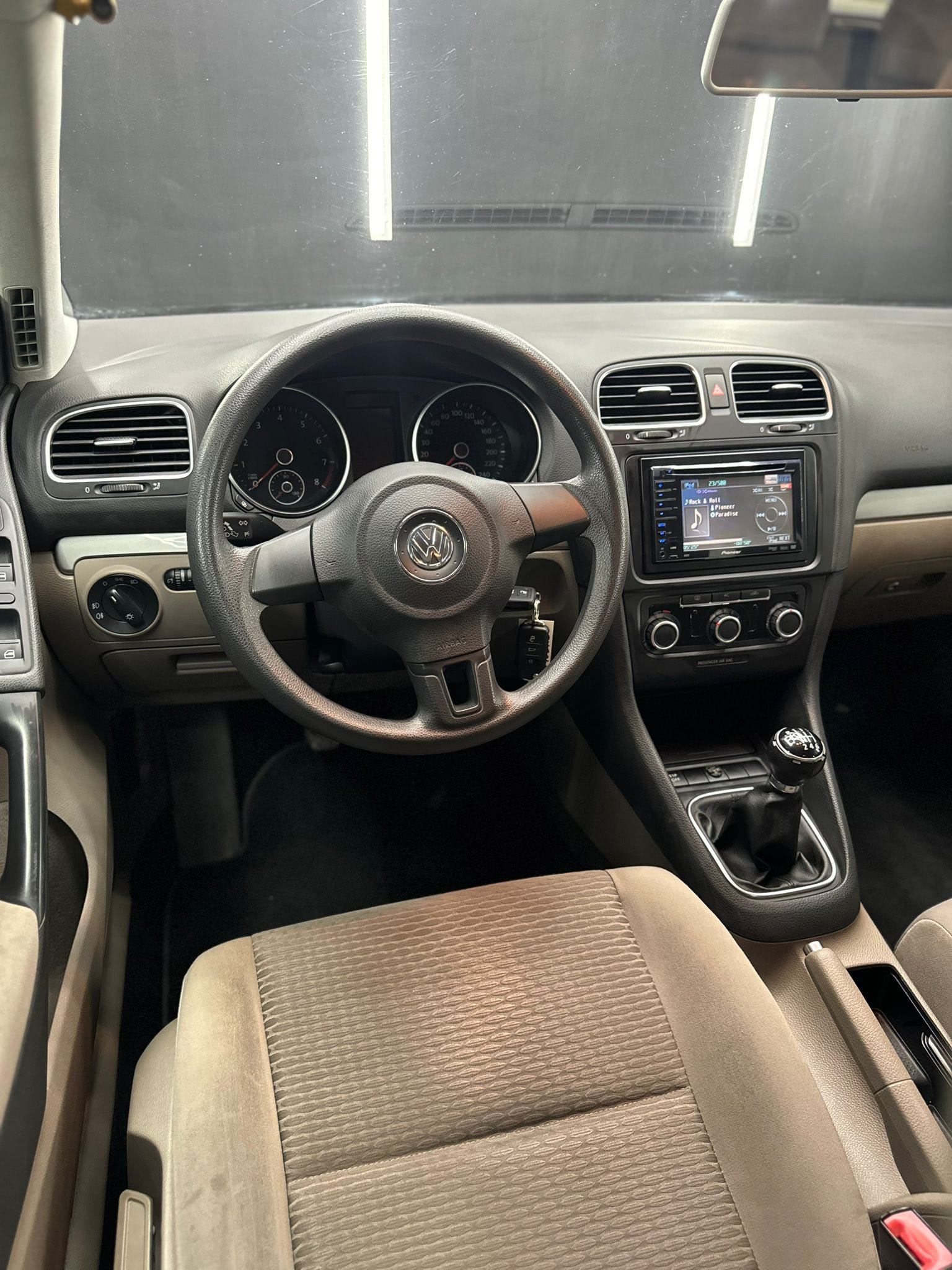 
VOLKSWAGENGOLF 1.2 TSI 5P Comfortline2010 full									