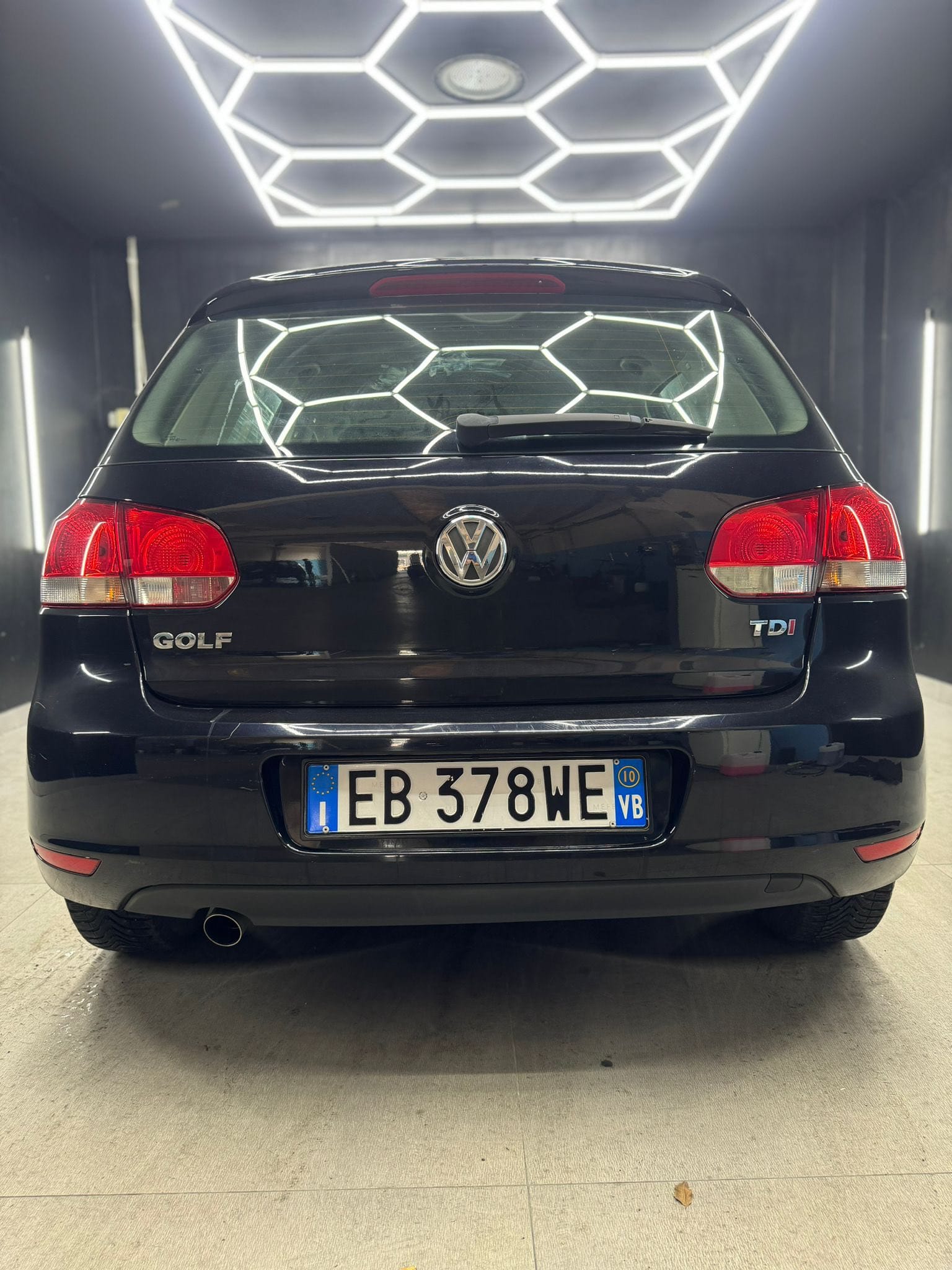 
VOLKSWAGENGOLF Business 1.6 TDI Highline2010 full									