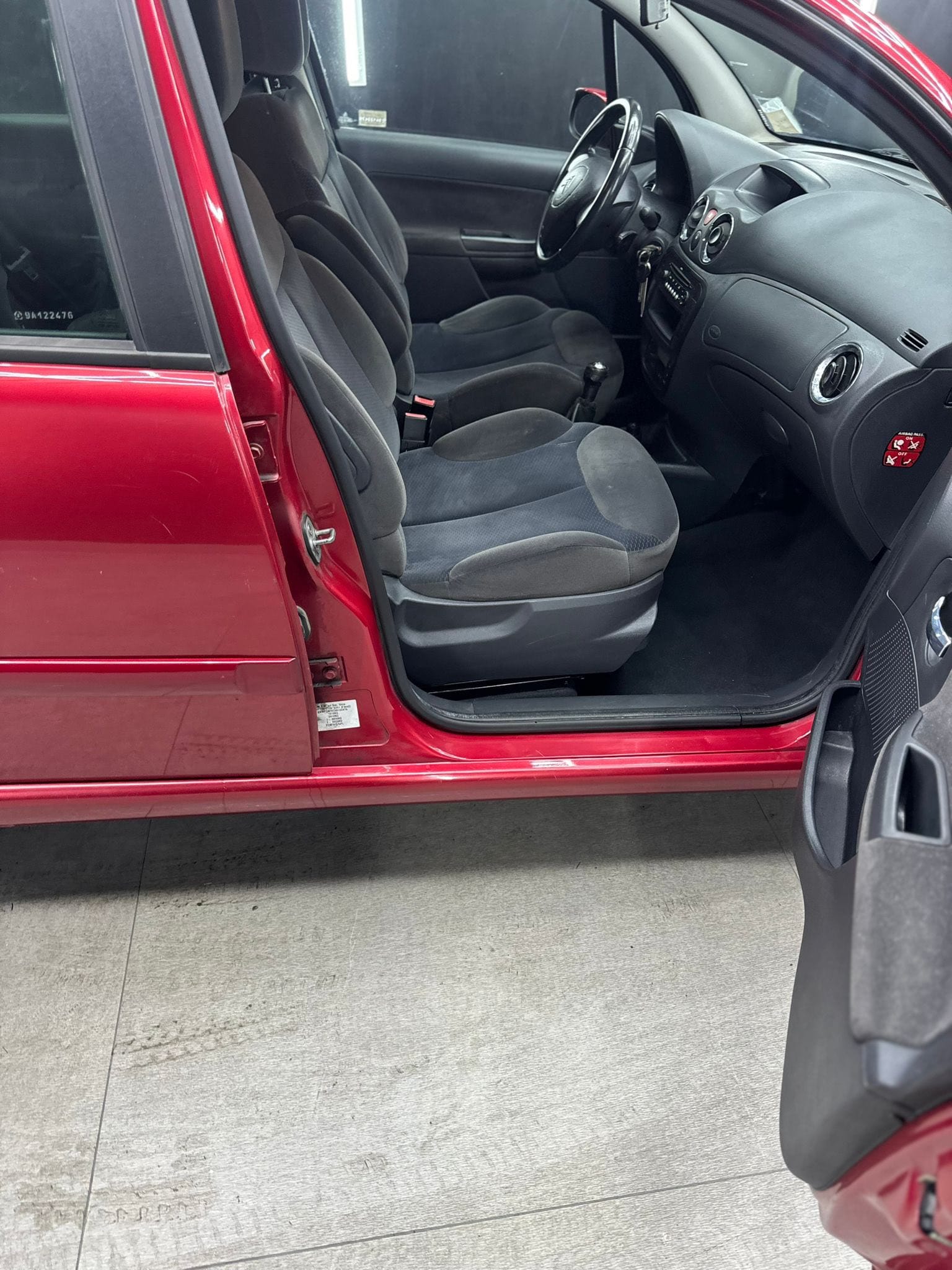 
CITROENC3 1.4 Exclusive Style Techno Bi Energy G full									