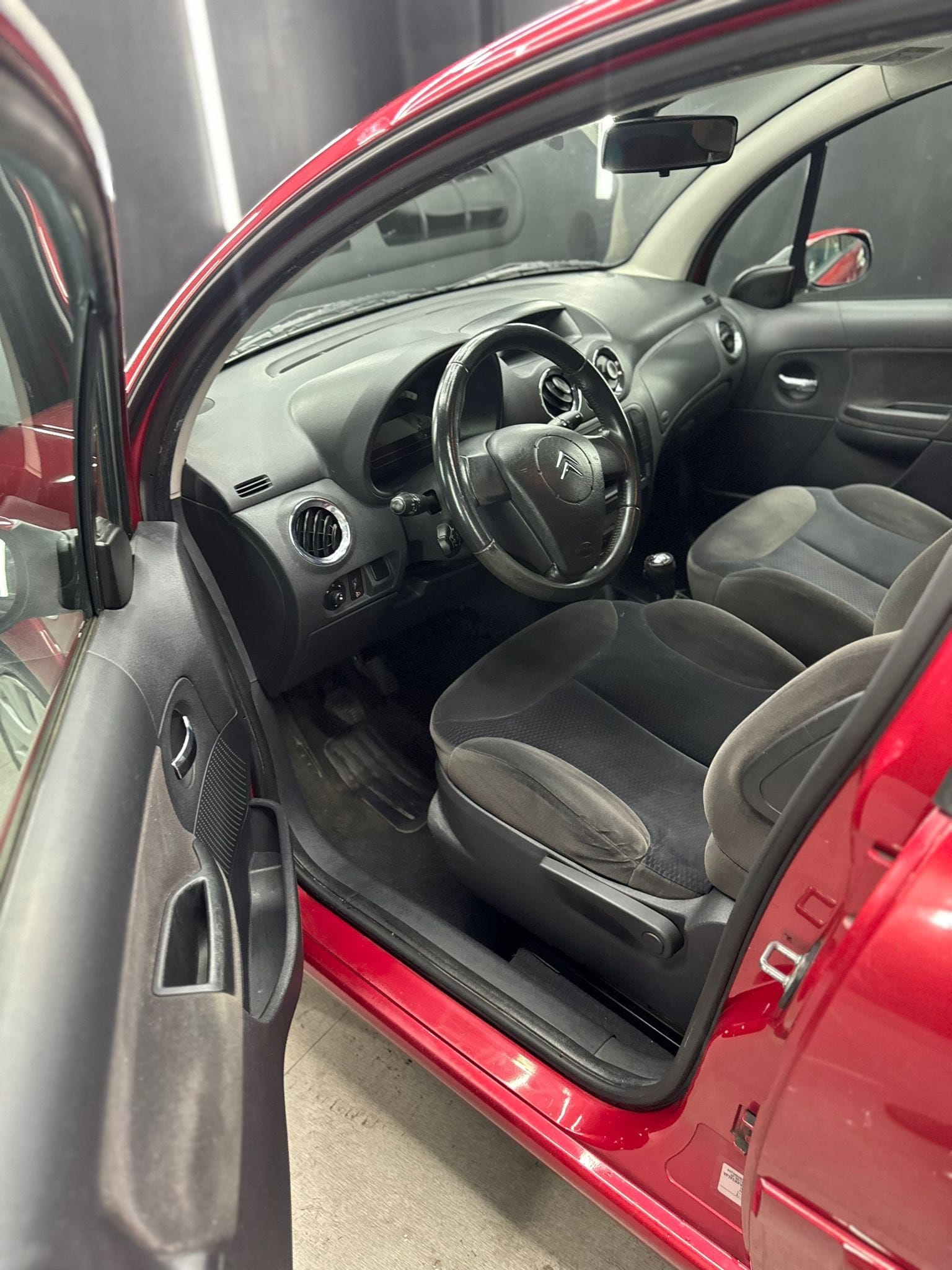 
CITROENC3 1.4 Exclusive Style Techno Bi Energy G full									