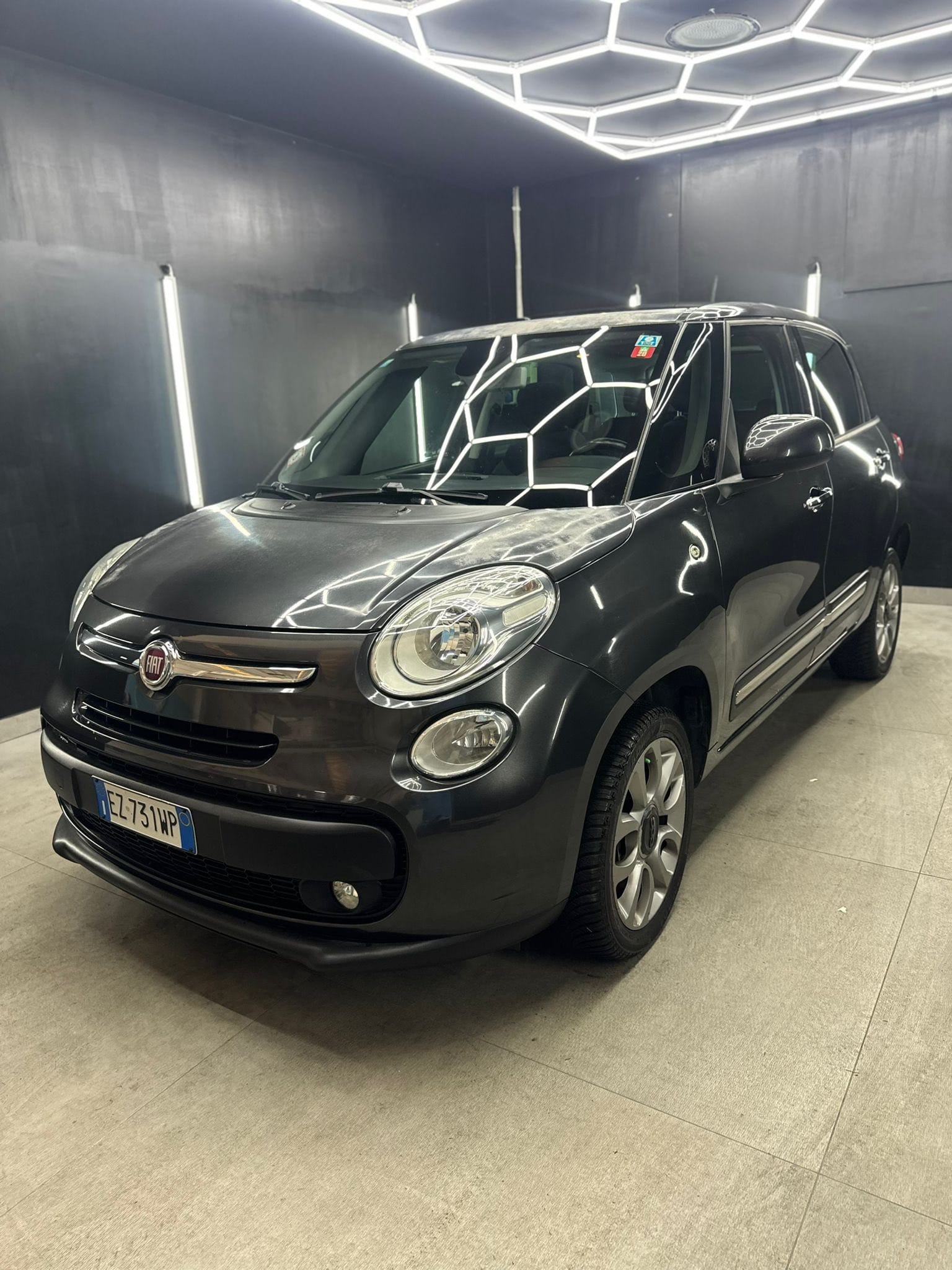 
FIAT500L 0.9 TwinAir Turbo Natural Power Lounge2015 full									