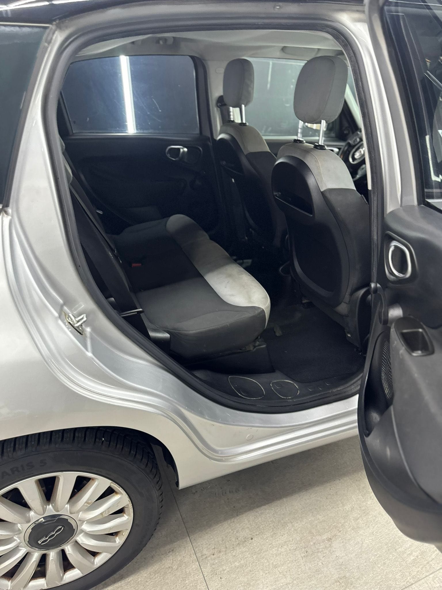 
FIAT500L 1.3 Multijet 85 CV Lounge2013 full									