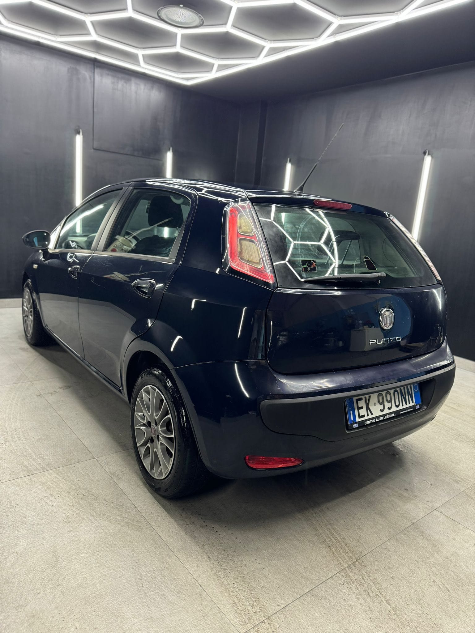 
FIATPUNTO Evo 1.3 Mjt DPF 5P SeS Dynamic2011 full									