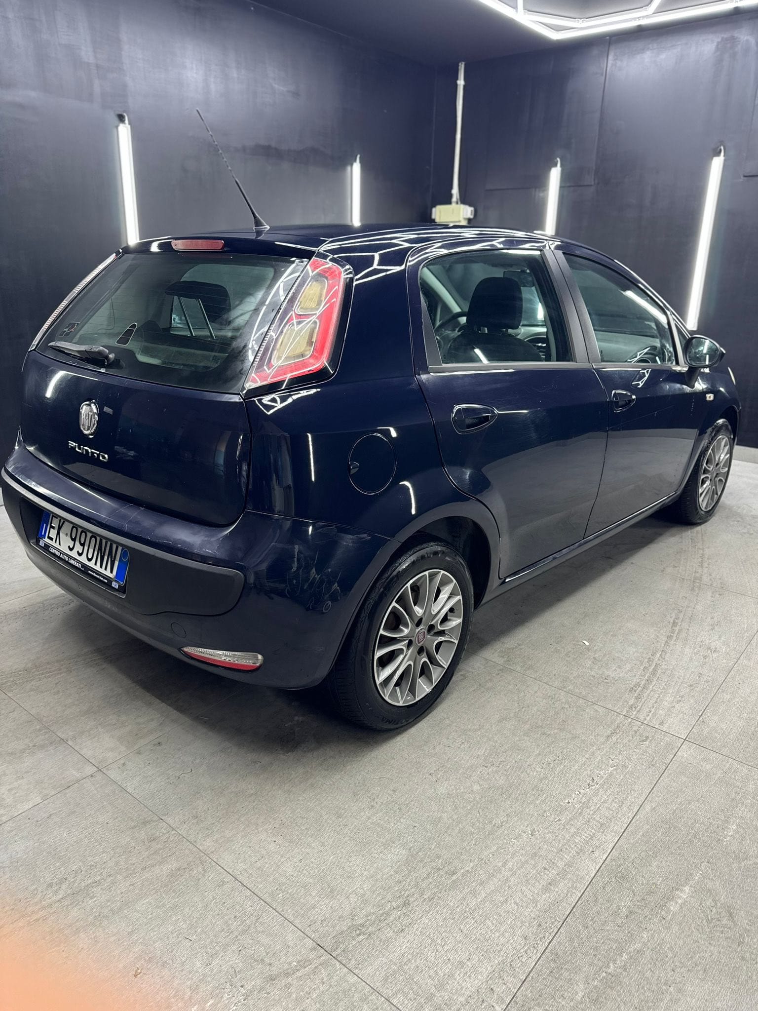 
FIATPUNTO Evo 1.3 Mjt DPF 5P SeS Dynamic2011 full									