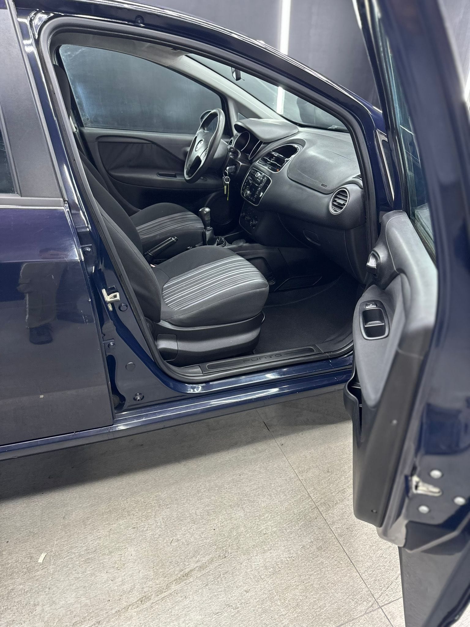 
FIATPUNTO Evo 1.3 Mjt DPF 5P SeS Dynamic2011 full									