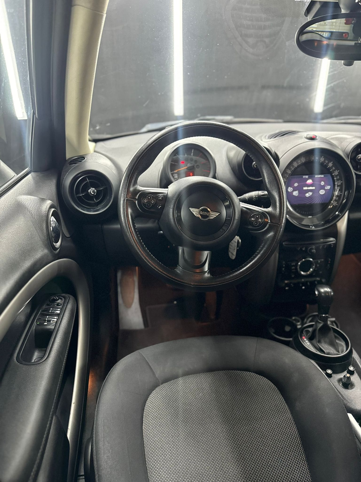 
Mini2.0 Cooper D Park Lane Plus Countryman2014 full									