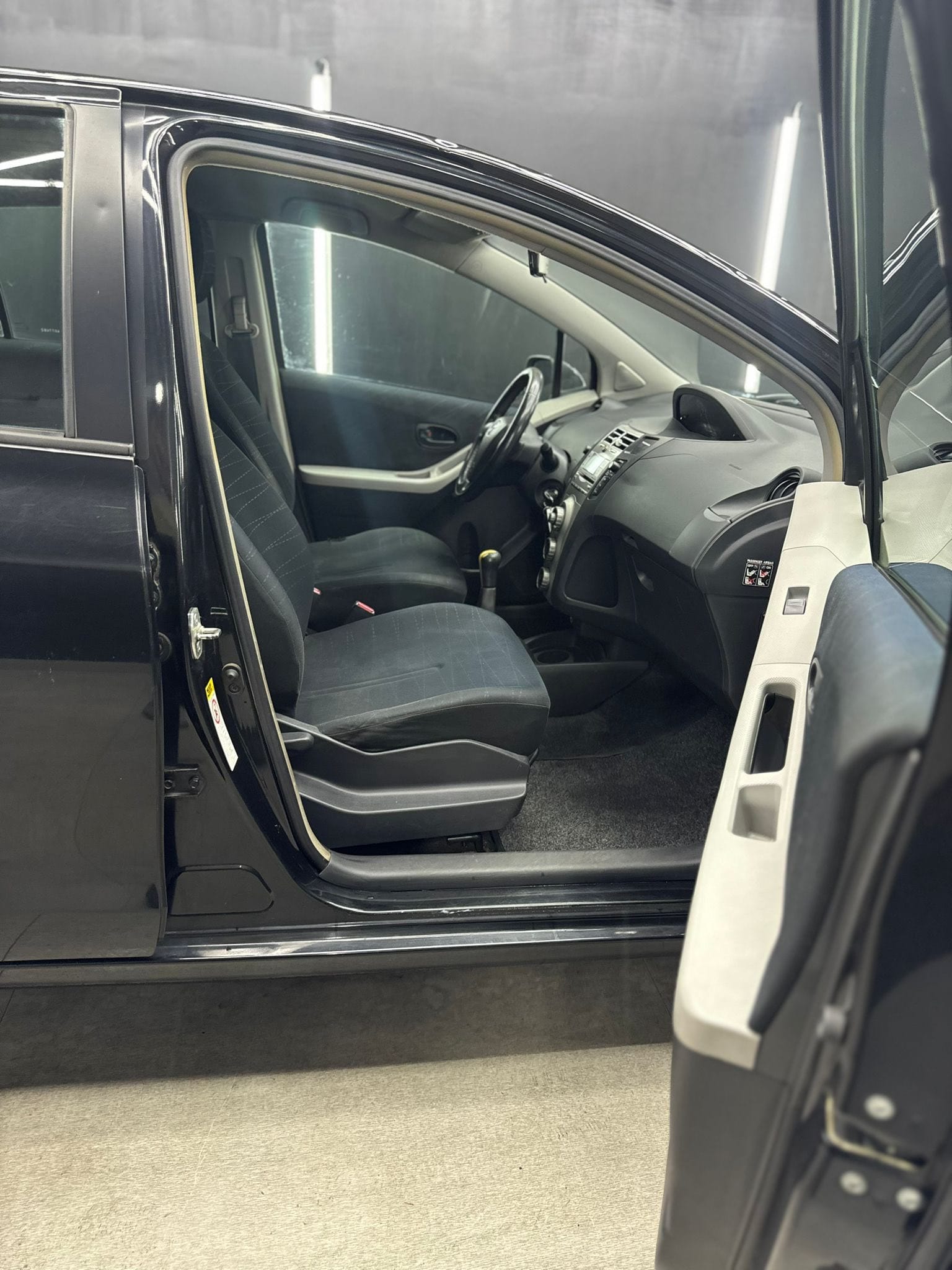 
TOYOTAYaris 1.0 5P Sol full									