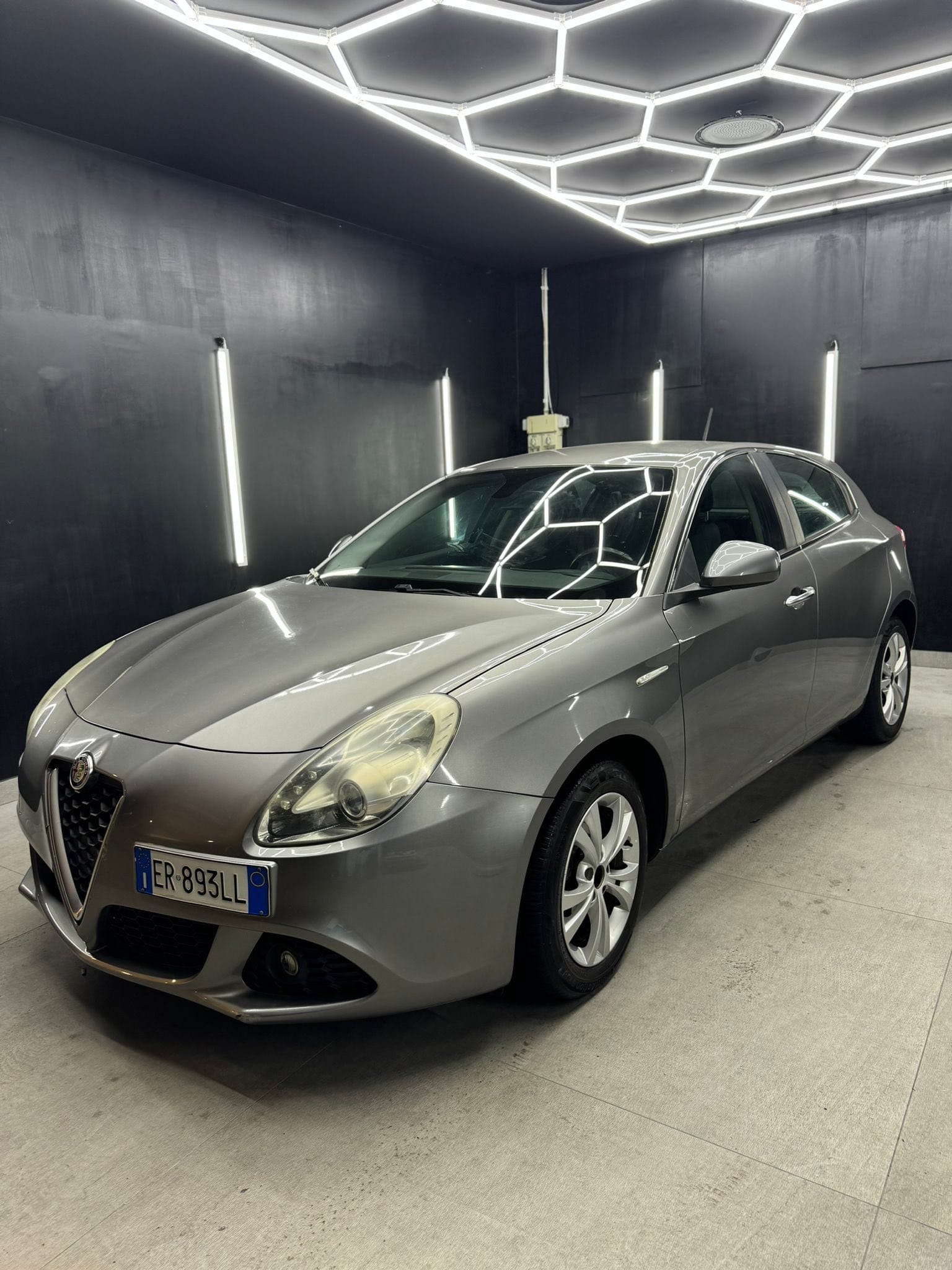
ALFA ROMEOGIULIETTA 1.6 JTDm-2 105 CV Exclusive2013 full									