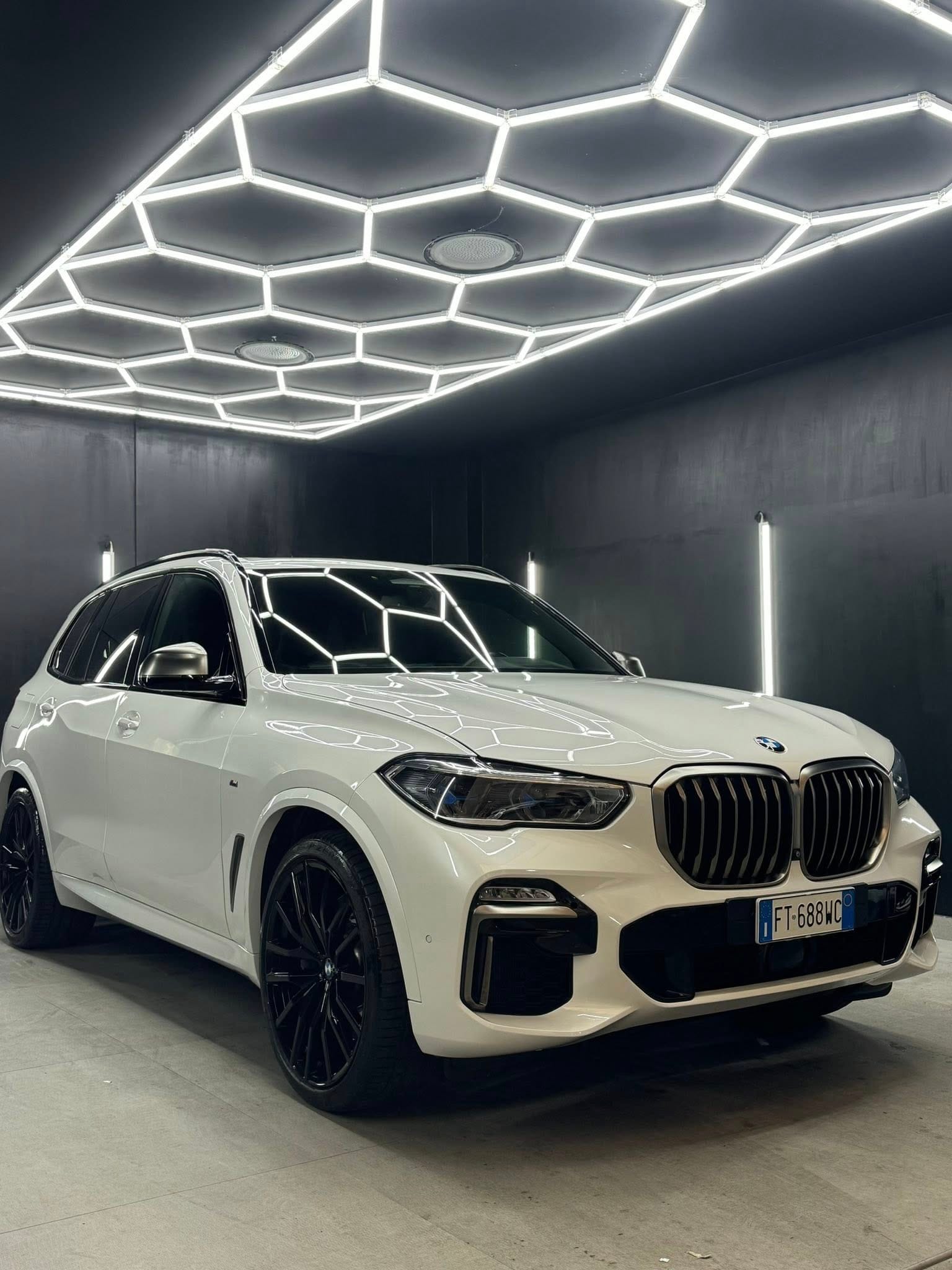 BMWX5 M50d2019