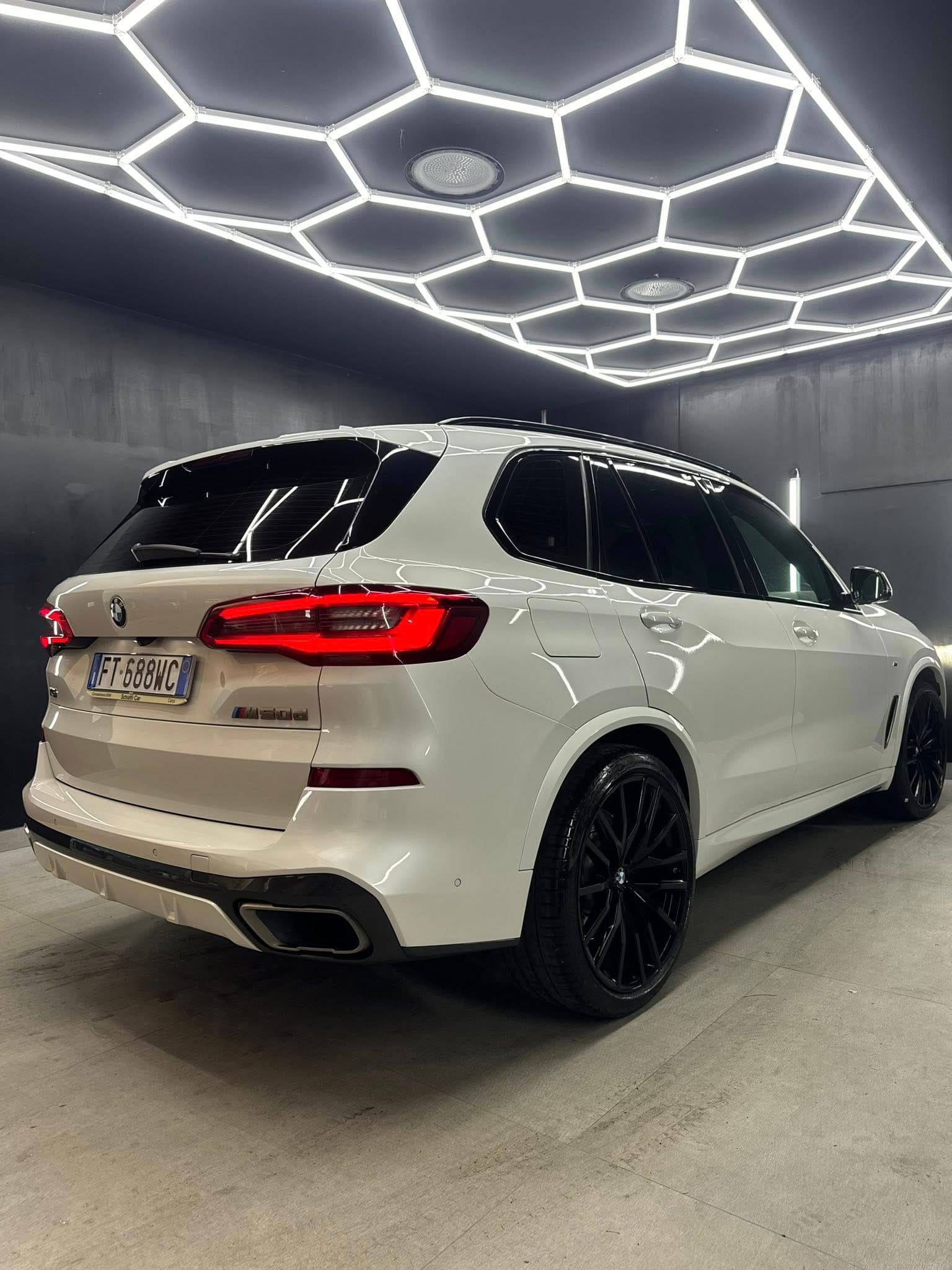 
BMWX5 M50d2019 full									