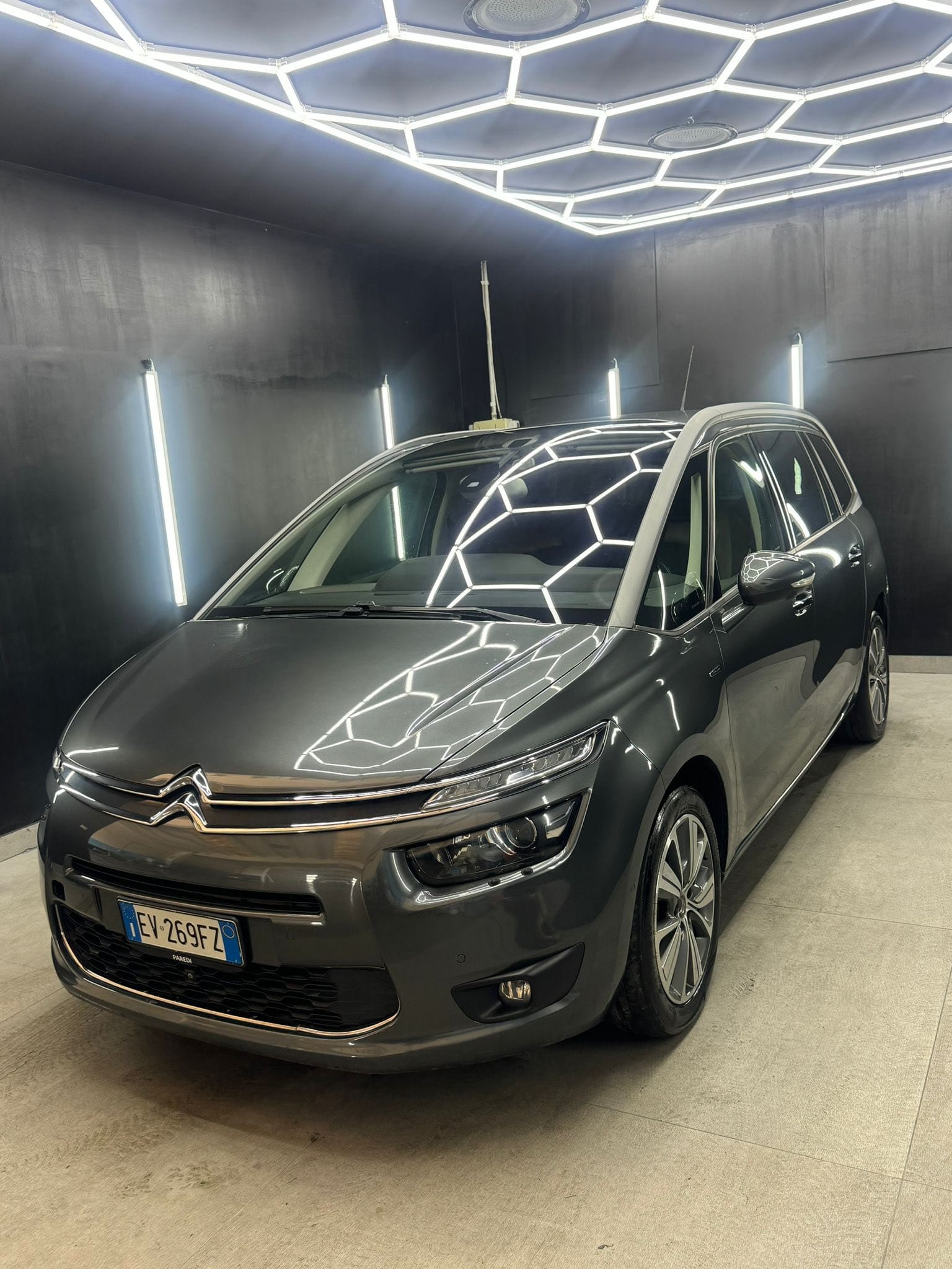 
CITROENGrand C4 Picasso 1.6 e-HDi 115 Exclusive2014 full									