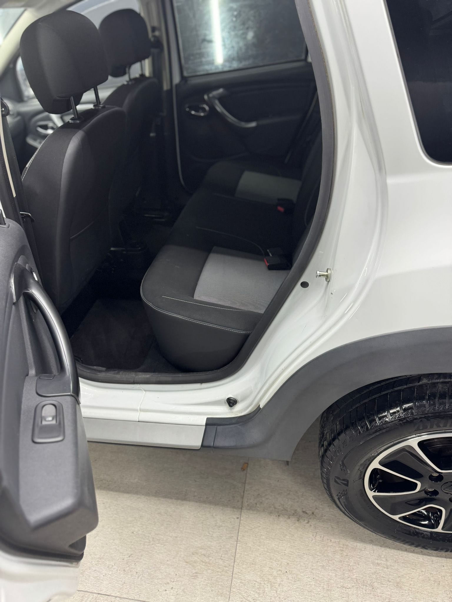 
DACIADUSTER 1.5 dCi 110CV Start&Stop 4×2 Serie Lim. Urban Explorer2016 full									