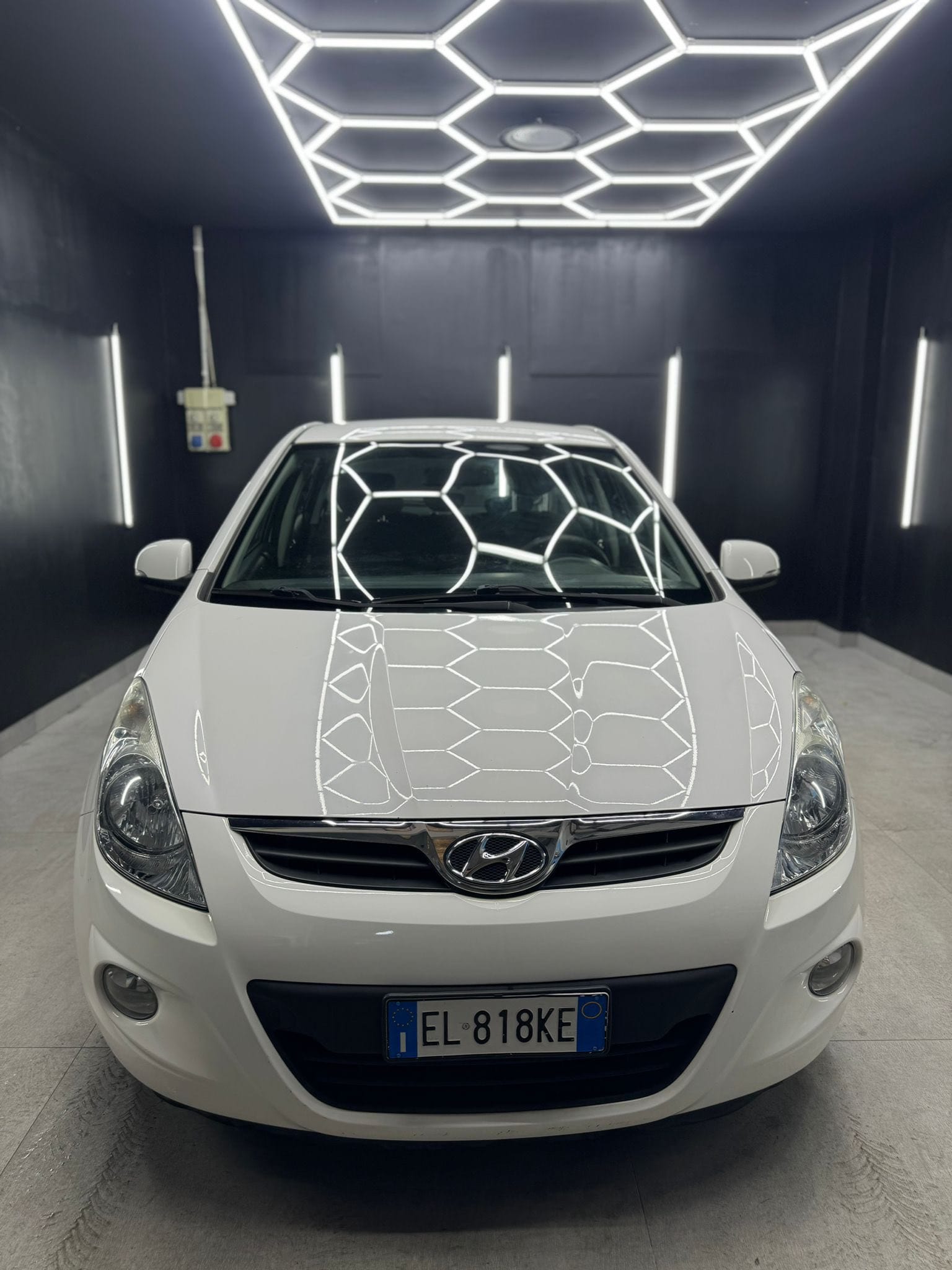 
HYUNDAIi20 1.2 5P Sound Edition2012 full									