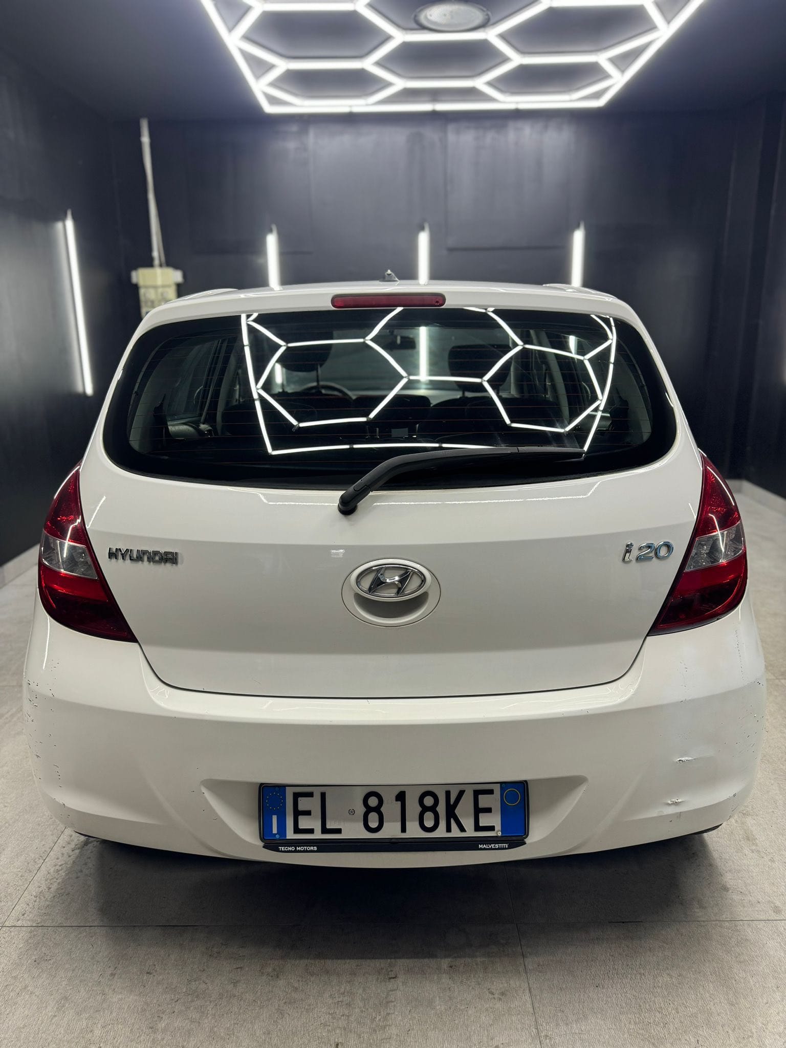 
HYUNDAIi20 1.2 5P Sound Edition2012 full									