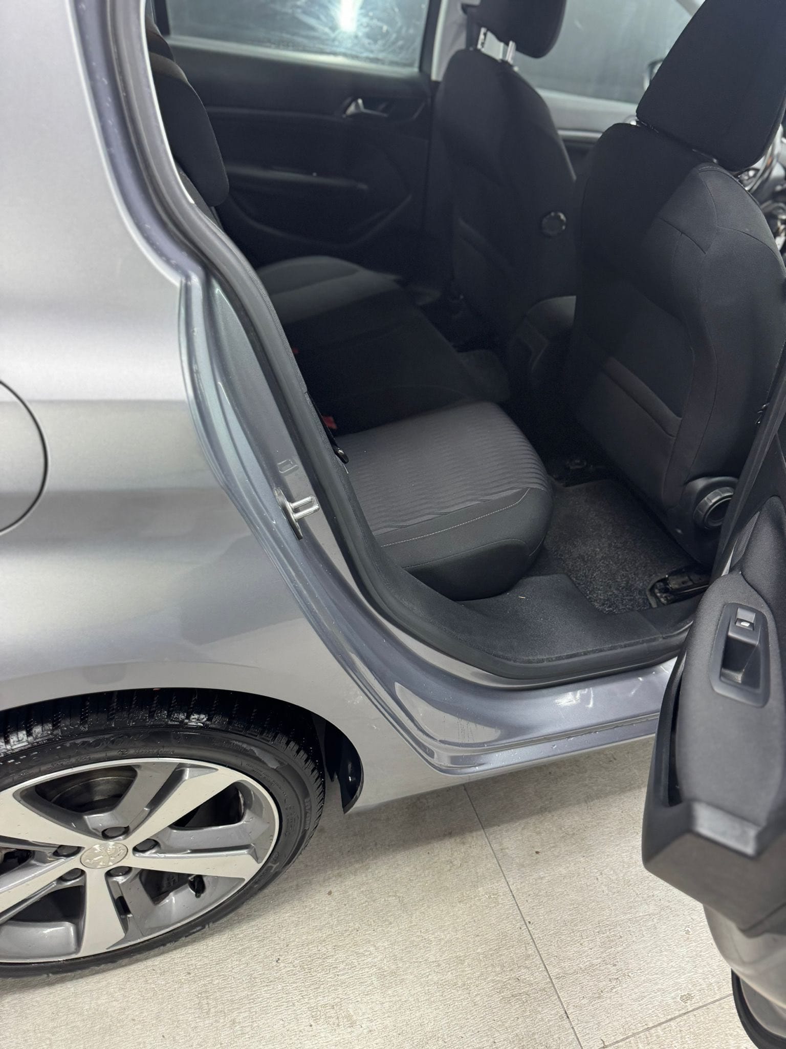 
PEUGEOT308 PureTech Turbo 130 S&S GT Line2016 full									