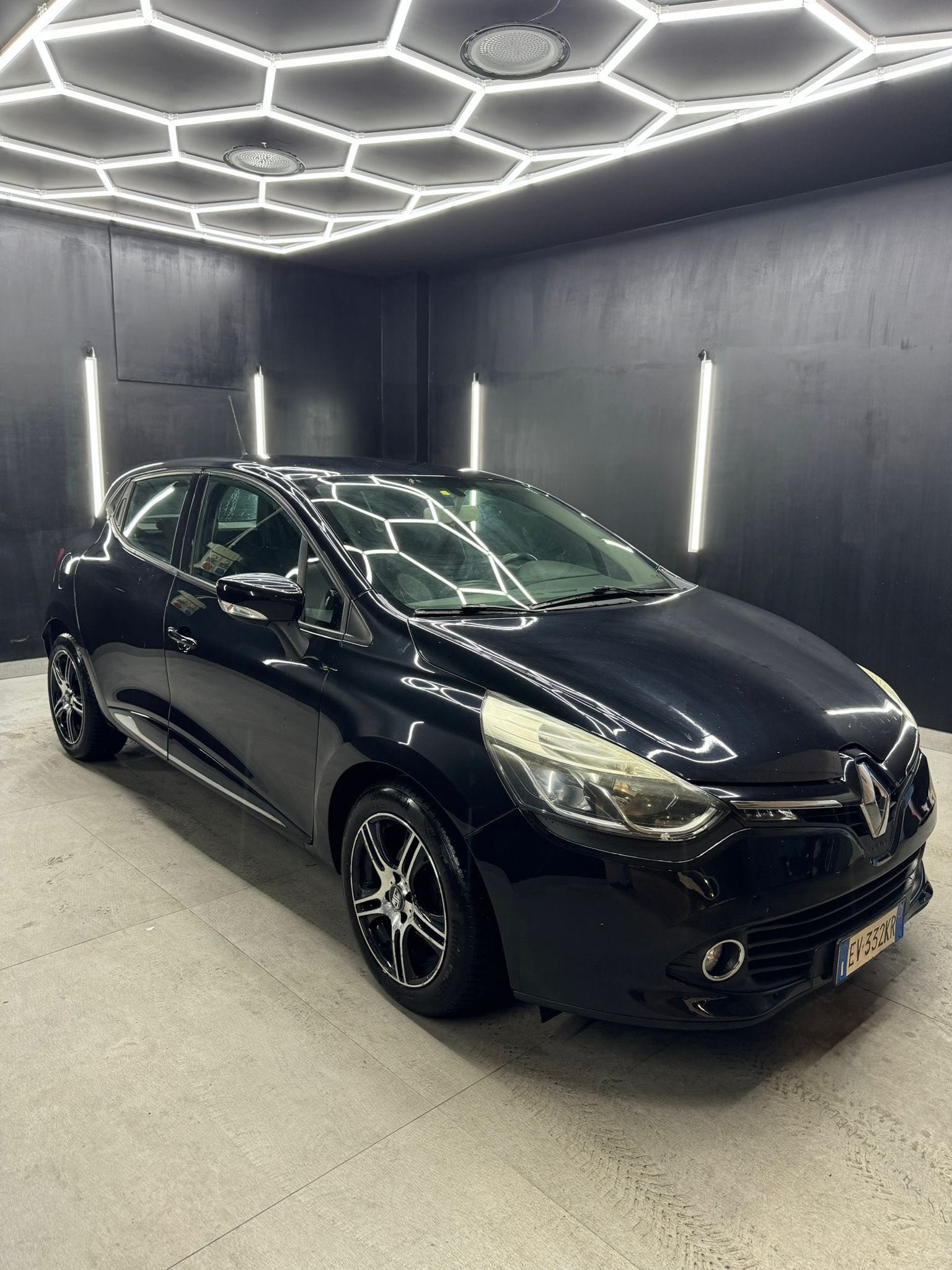 RENAULTClio 1.2 75CV 5P Costume National2014