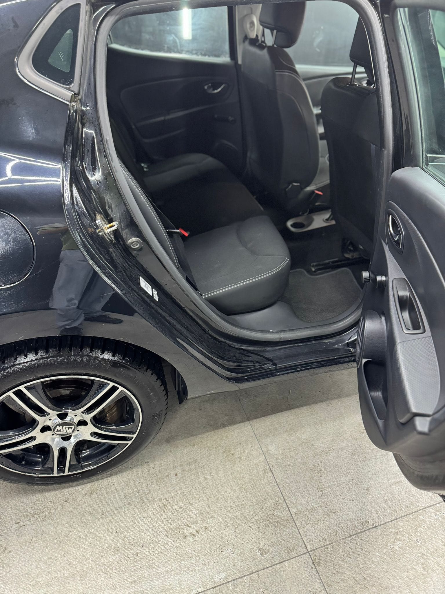 
RENAULTClio 1.2 75CV 5P Costume National2014 full									