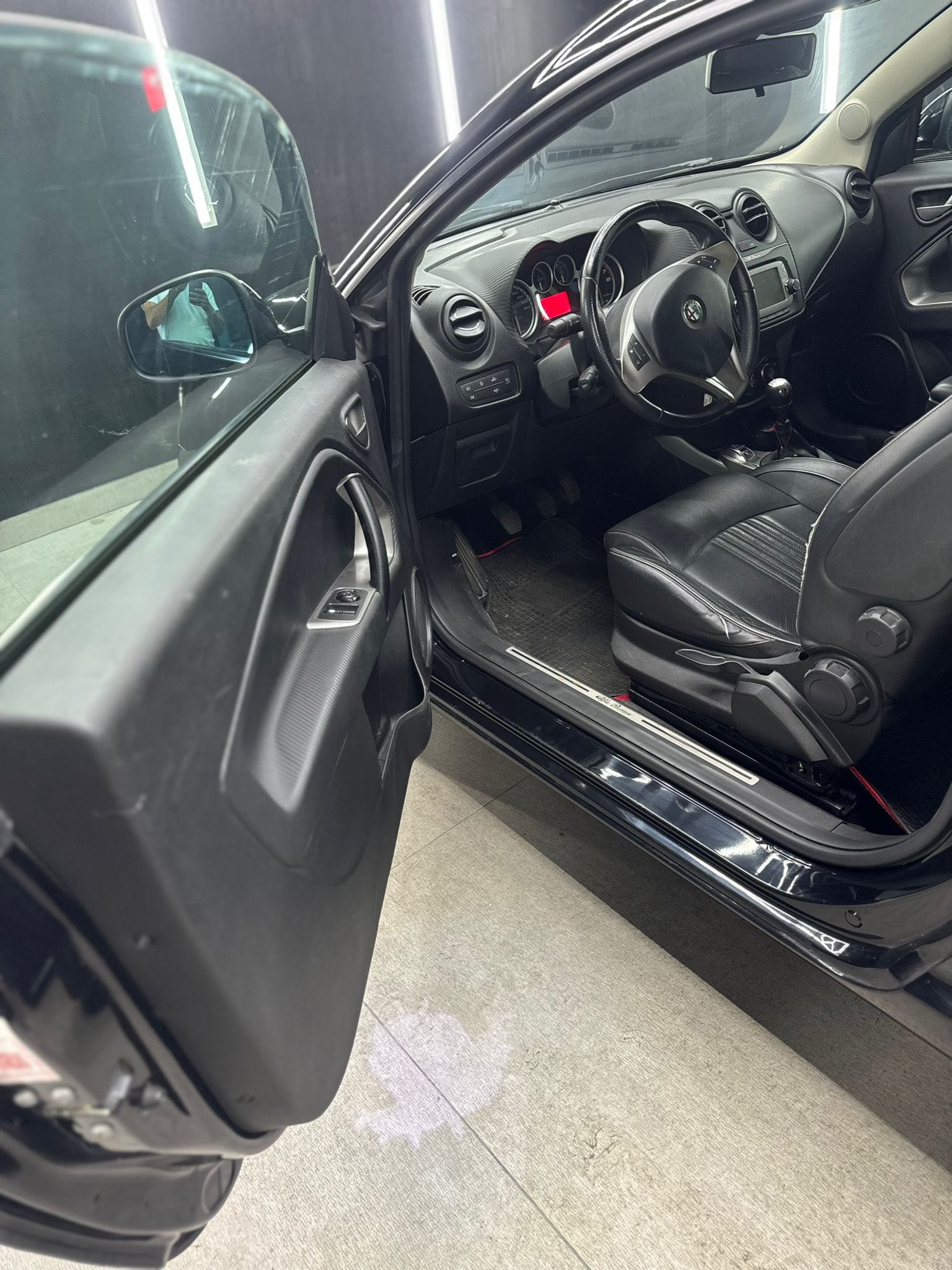 
ALFA ROMEOMiTo 0.9 T 105 CV TwinAir S&S Distinctive2013 full									