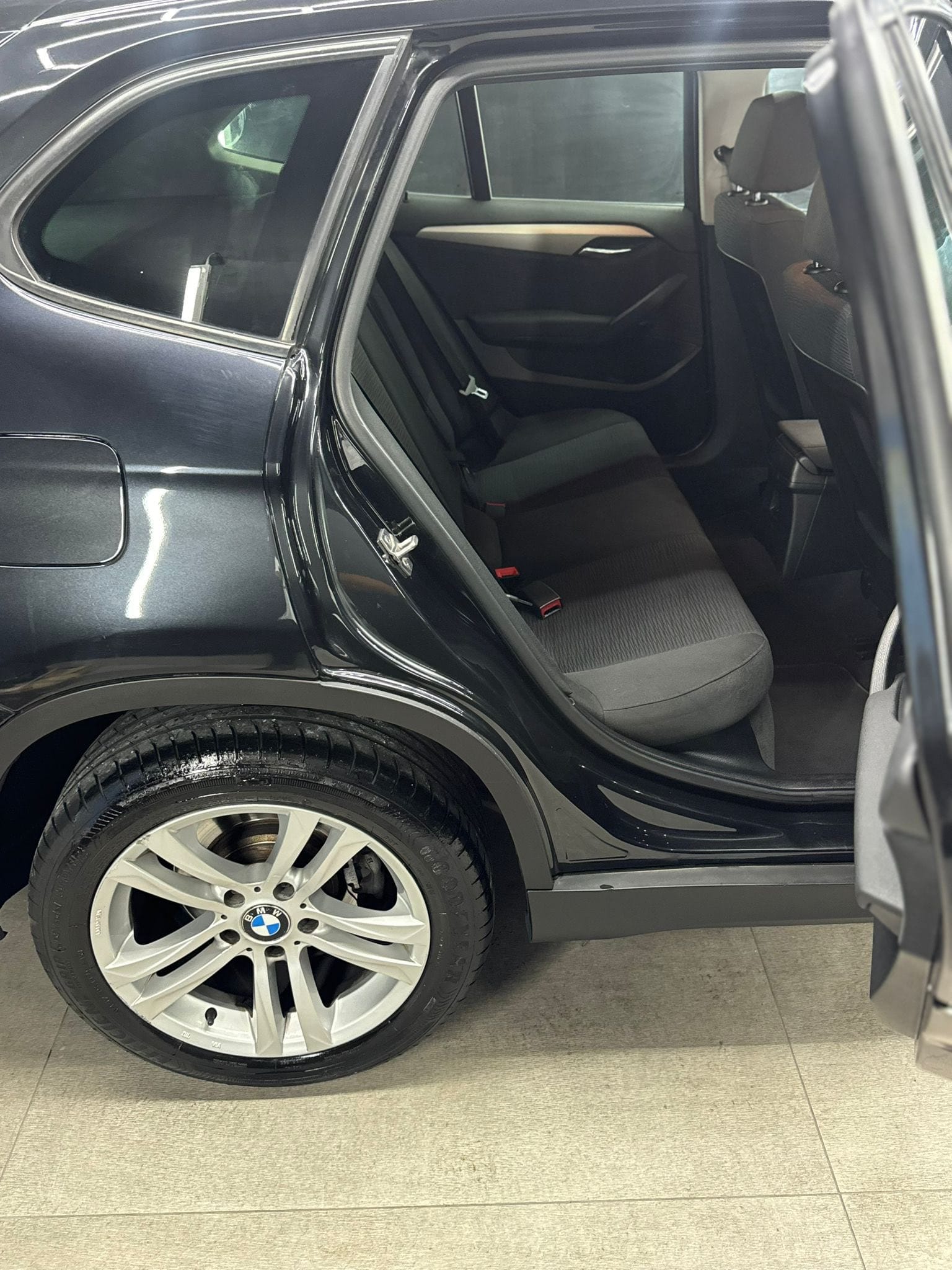 
BMWX1 xDrive18d Futura2012 full									