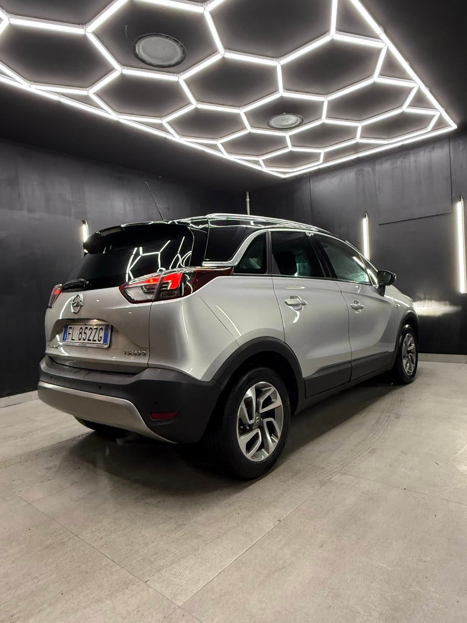 
OPELCrossland X 1.6 ECOTEC D Start&Stop Ultimate2018 full									