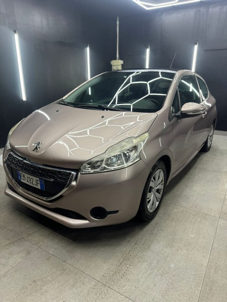 PEUGEOT208 1o serie 1.4 VTi 95 CV 3P Allure2012
