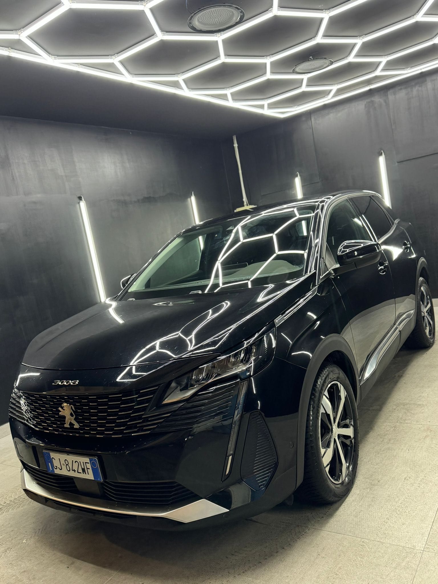 
PEUGEOT3008 BlueHDi 130 S&S Allure Pack2023 full									