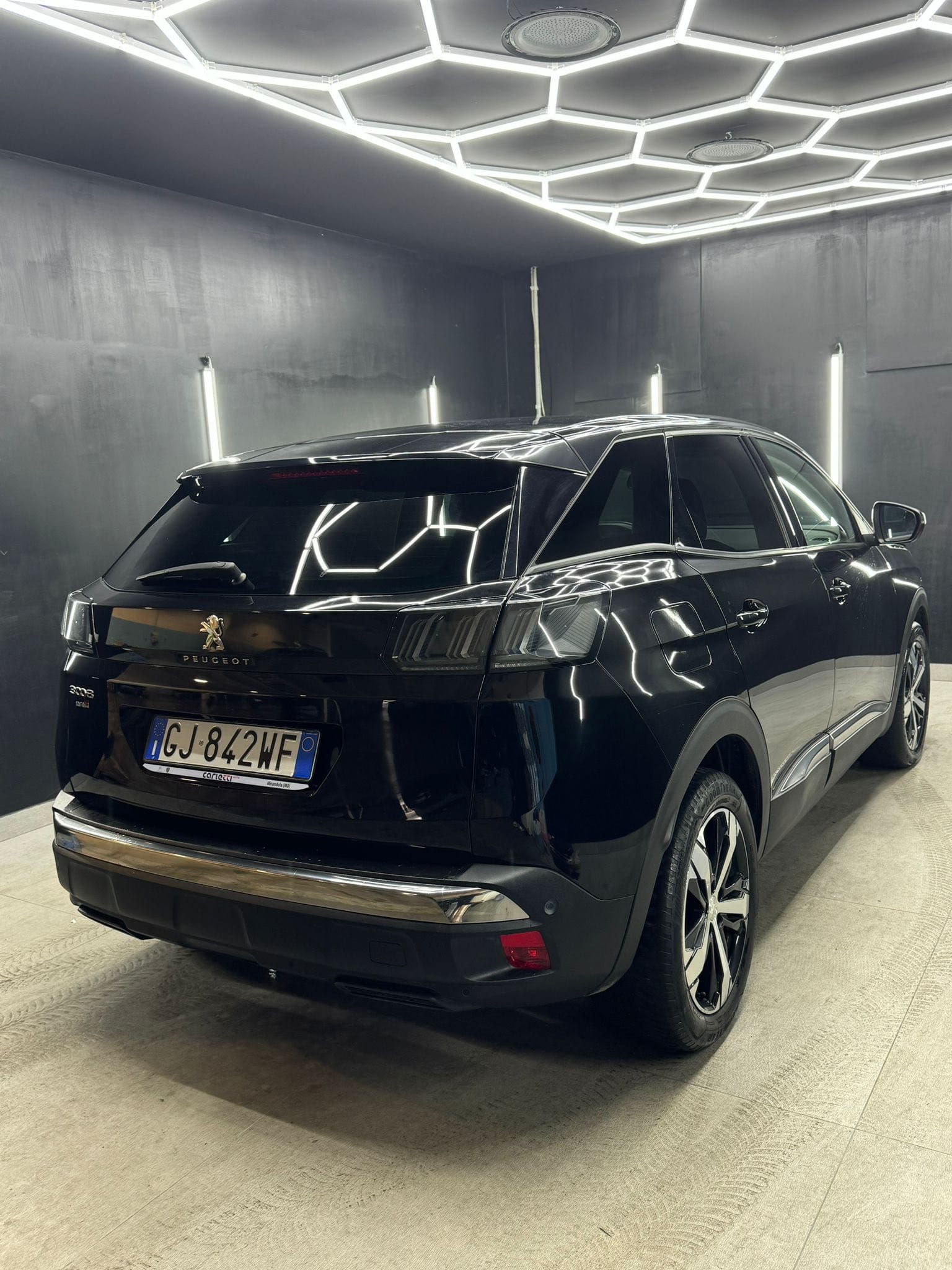 
PEUGEOT3008 BlueHDi 130 S&S Allure Pack2023 full									