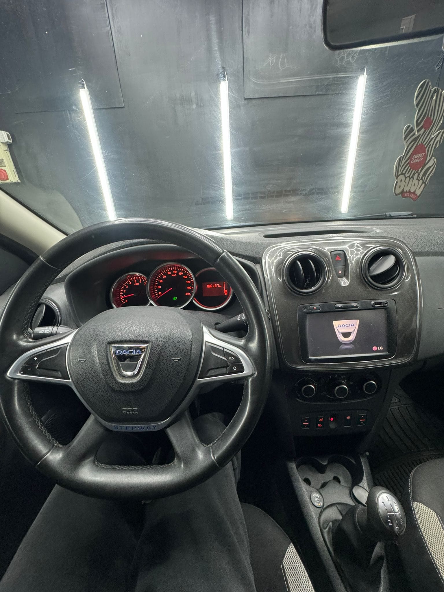 
DACIASANDERO STEPWAY 0.9 TCe 12V T-GPL 90CV S&S Serie Speciale Brave2017 full									