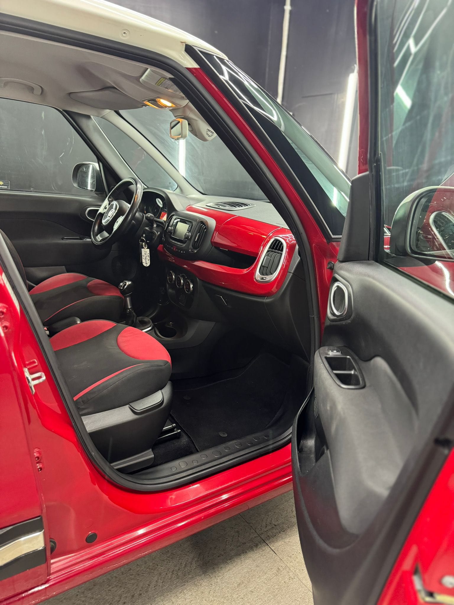 
FIAT500L 1.3 Multijet 85 CV Lounge2014 full									