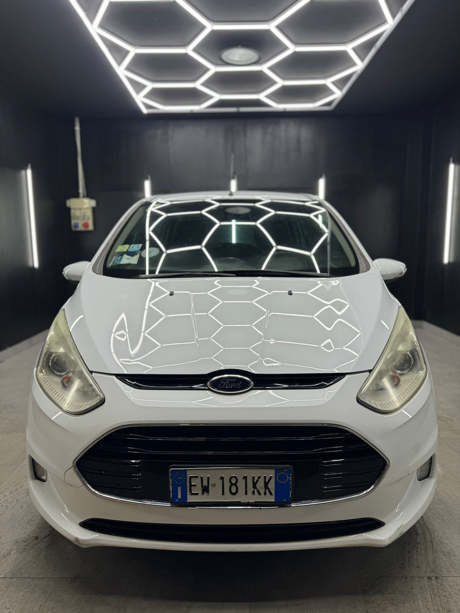 
FORDB-Max 1.5 TDCi 75 CV Business Titanium2014 full									