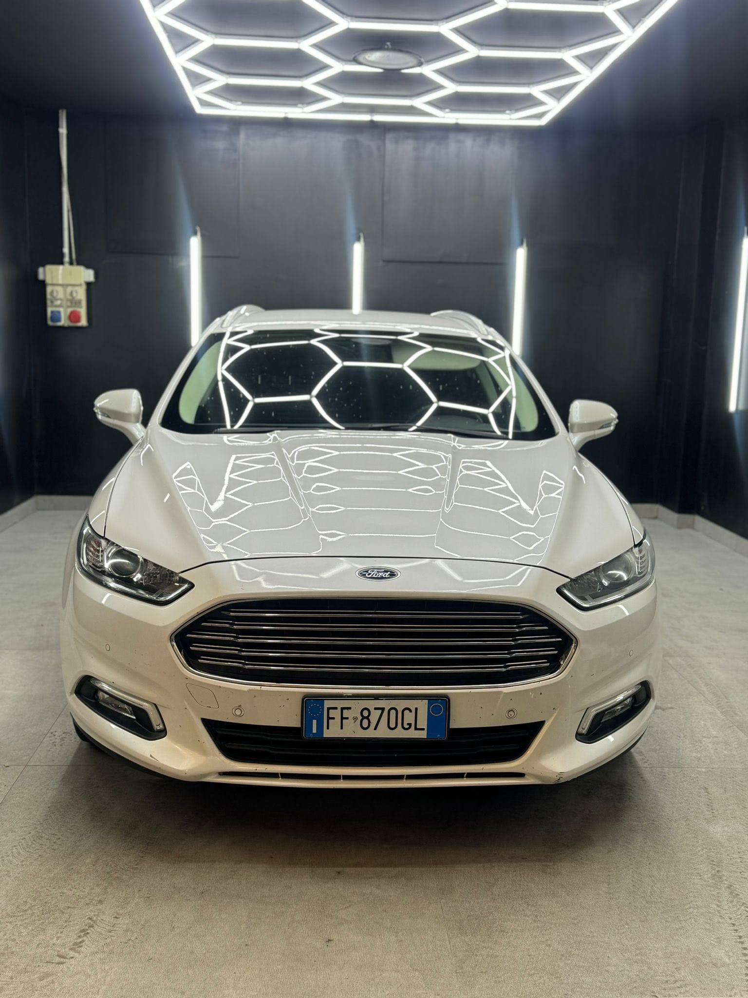 
FORDMondeo 2.0 TDCi 150 CV S&S Powershift SW ST-Line Business2016 full									